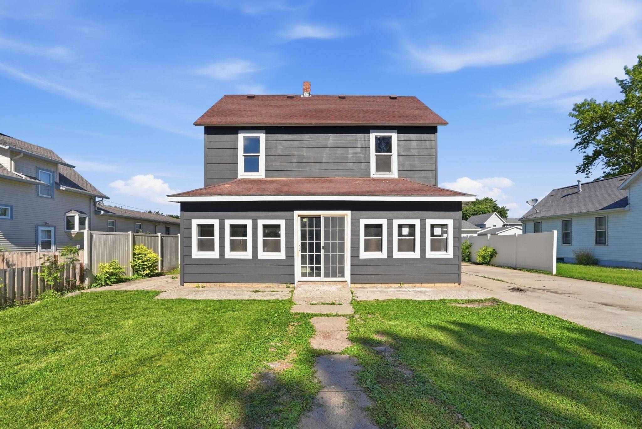 406 12th ST S, Benson, MN 56215