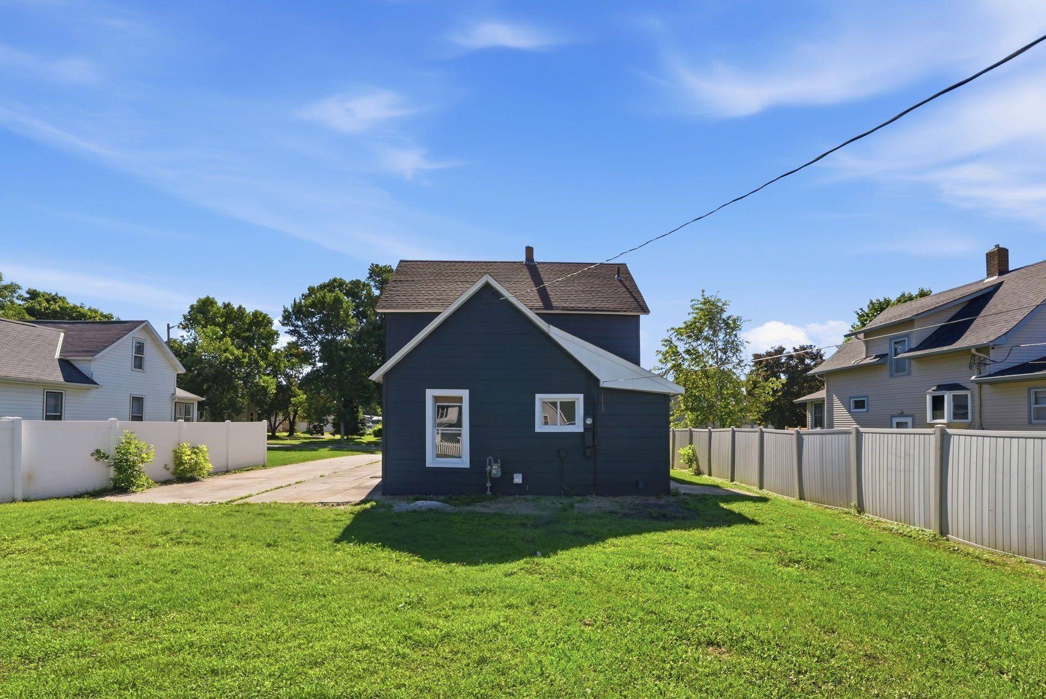 406 12th ST S, Benson, MN 56215