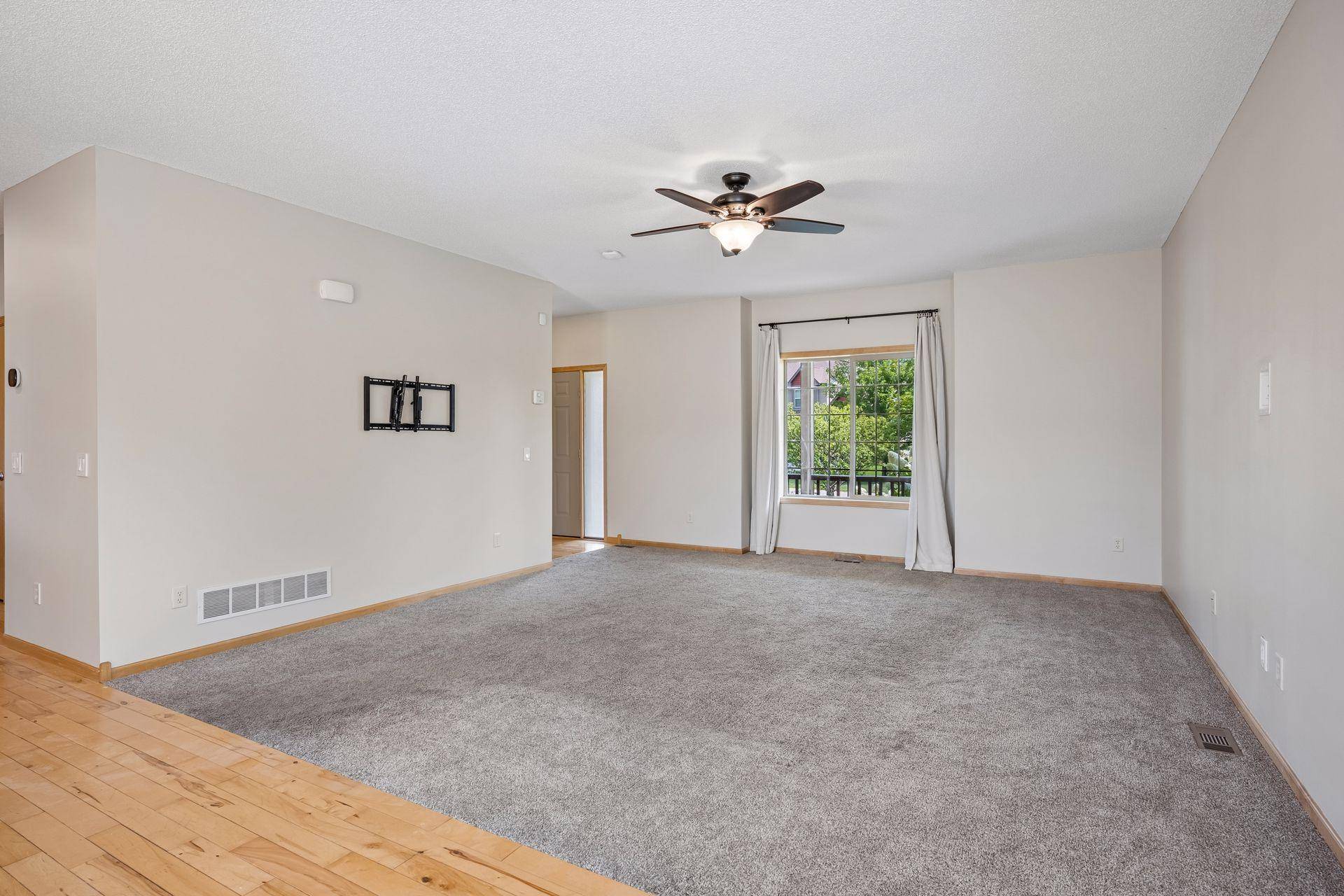 12789 Breckenridge LN, Rogers, MN 55374