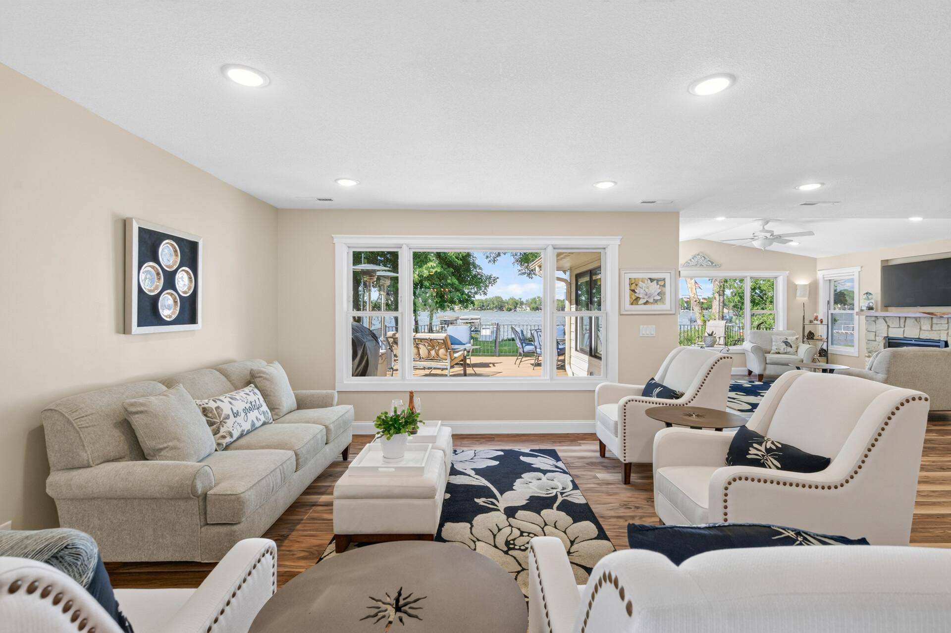 2790 S Shore DR, Prior Lake, MN 55372