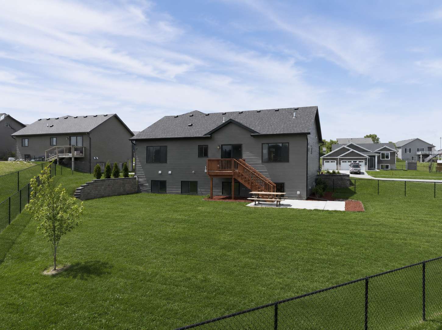 727 Towne DR NE, Byron, MN 55920