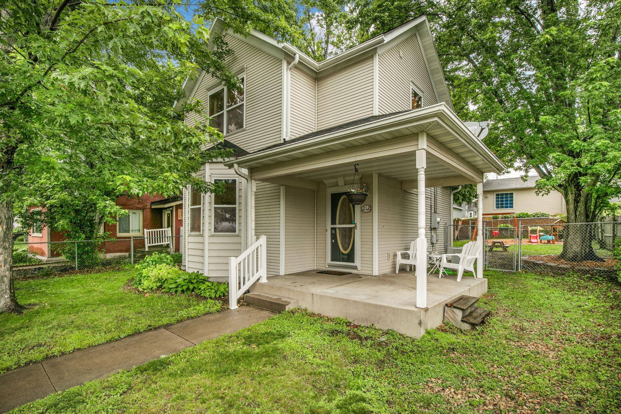 212 3rd AVE N, Sauk Rapids, MN 56379