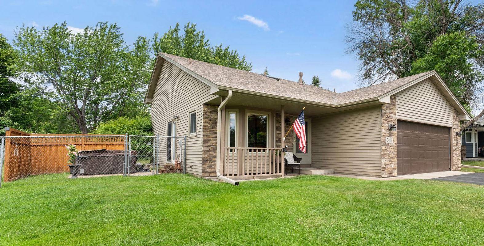 2416 95th AVE N, Brooklyn Park, MN 55444