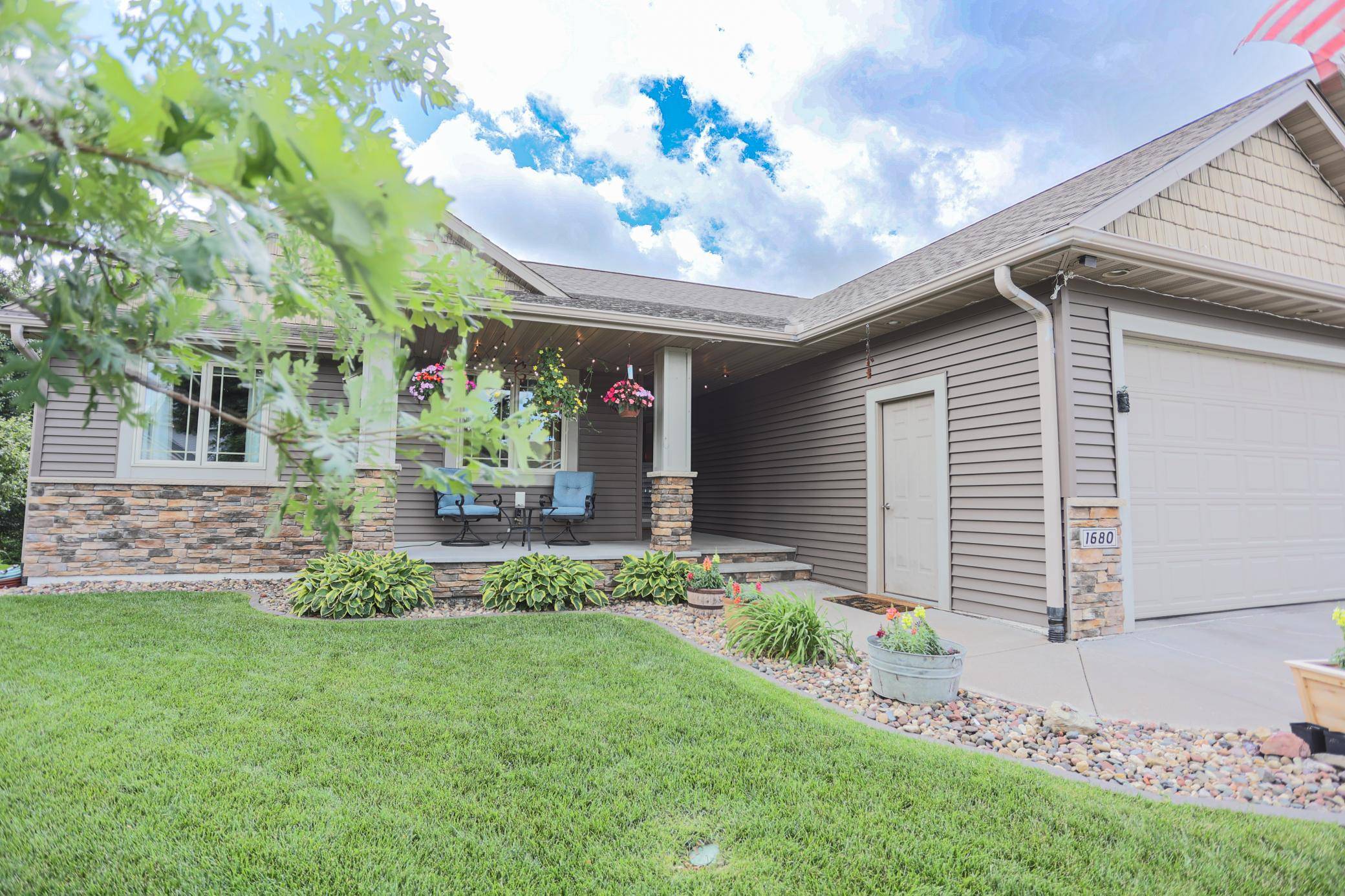 1680 Valley Quail DR, River Falls, WI 54022