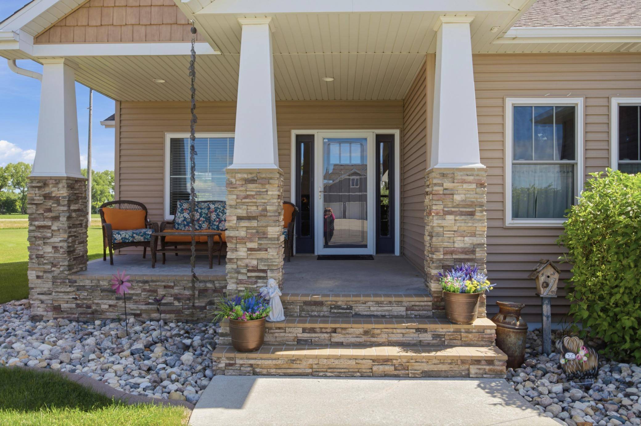 1406 W Summerwood TRL, Dilworth, MN 56529
