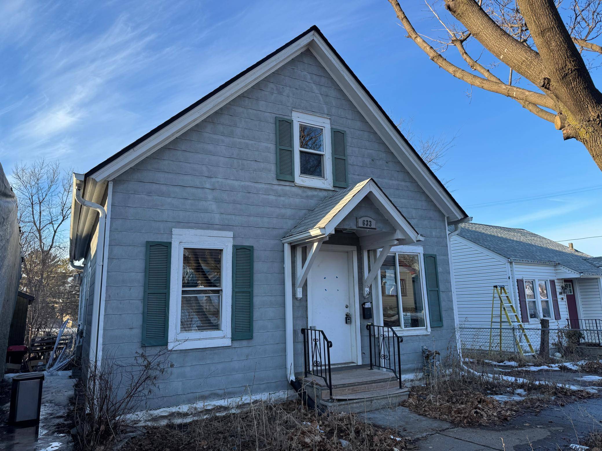 633 Parkway DR, Saint Paul, MN 55106