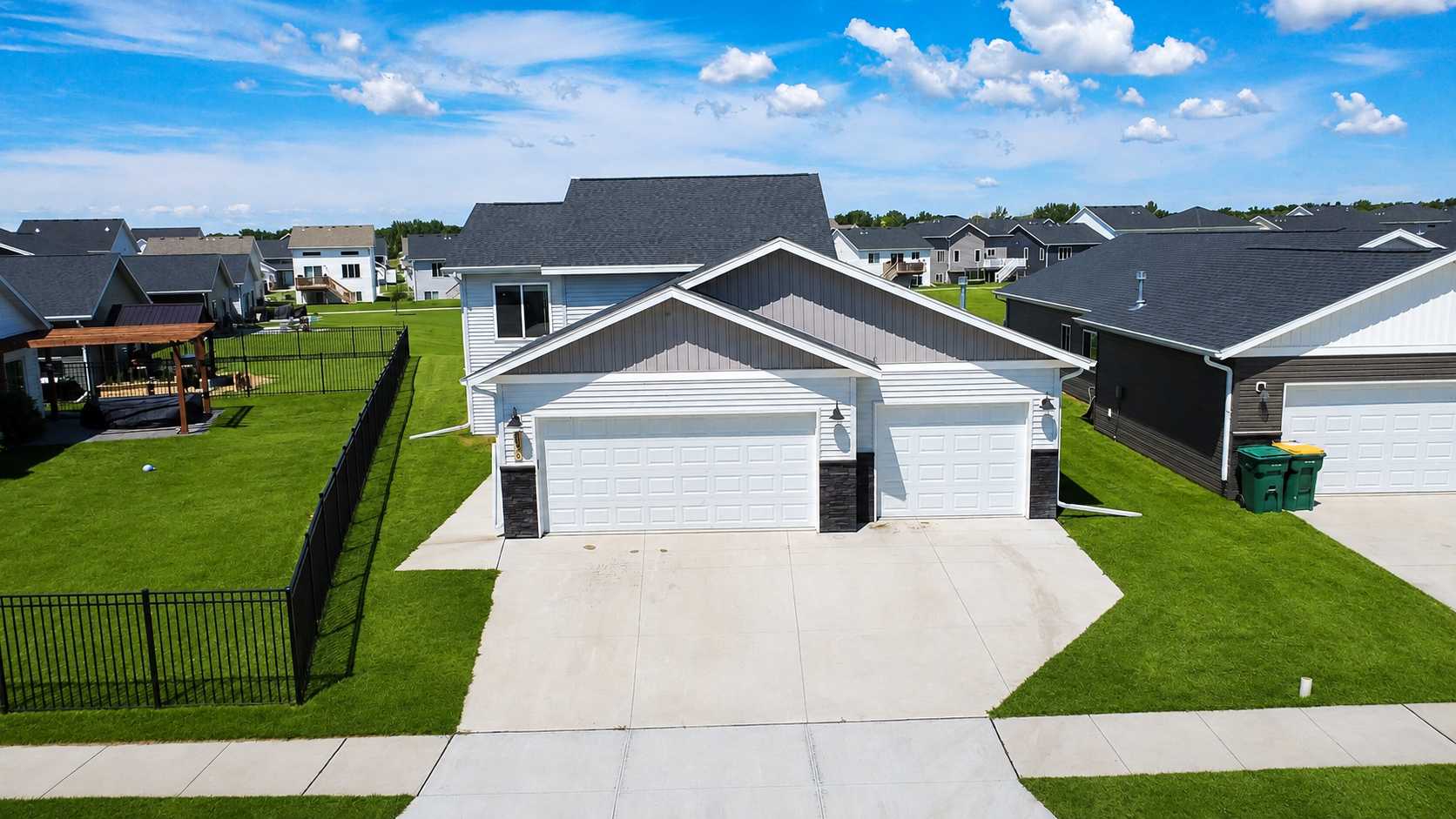 6879 67th ST S, Horace, ND 58047
