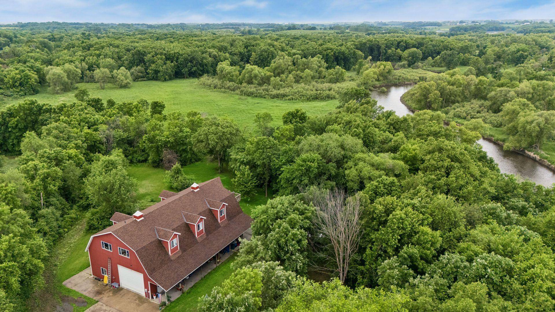 4251 20th Street SW, Waverly, MN 55390