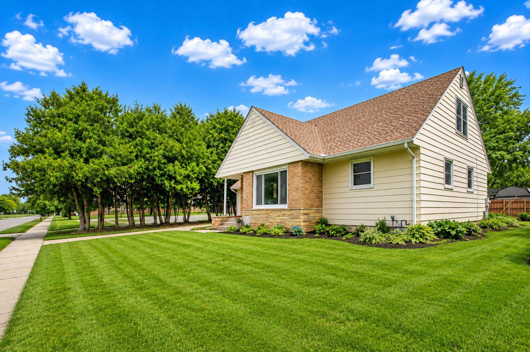 2011 6th AVE SE, Austin, MN 55912