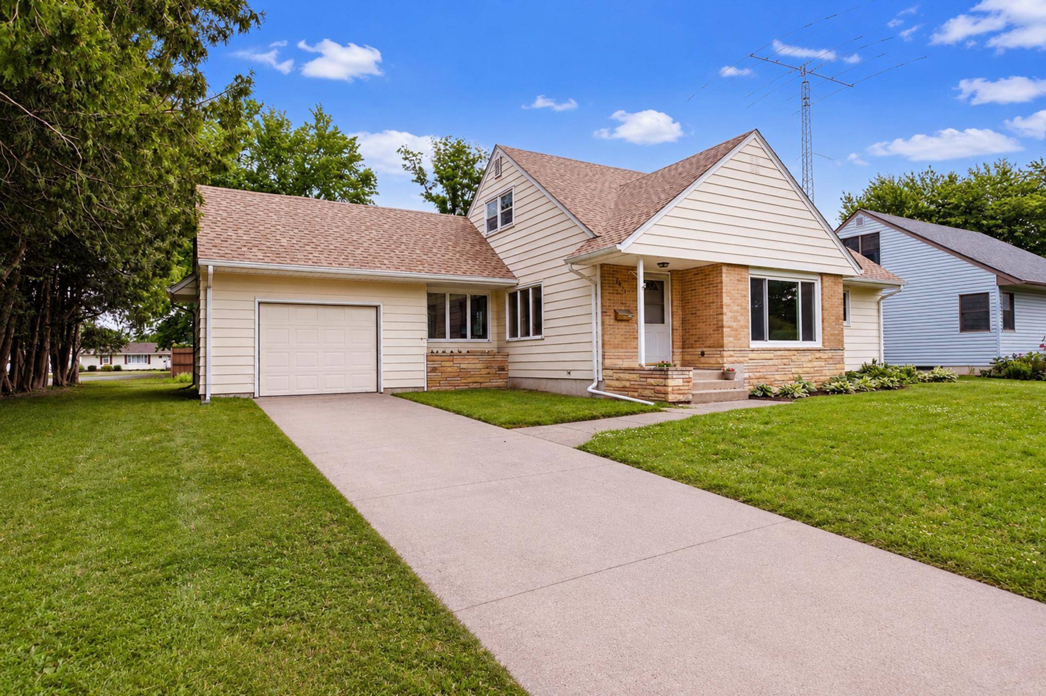2011 6th AVE SE, Austin, MN 55912