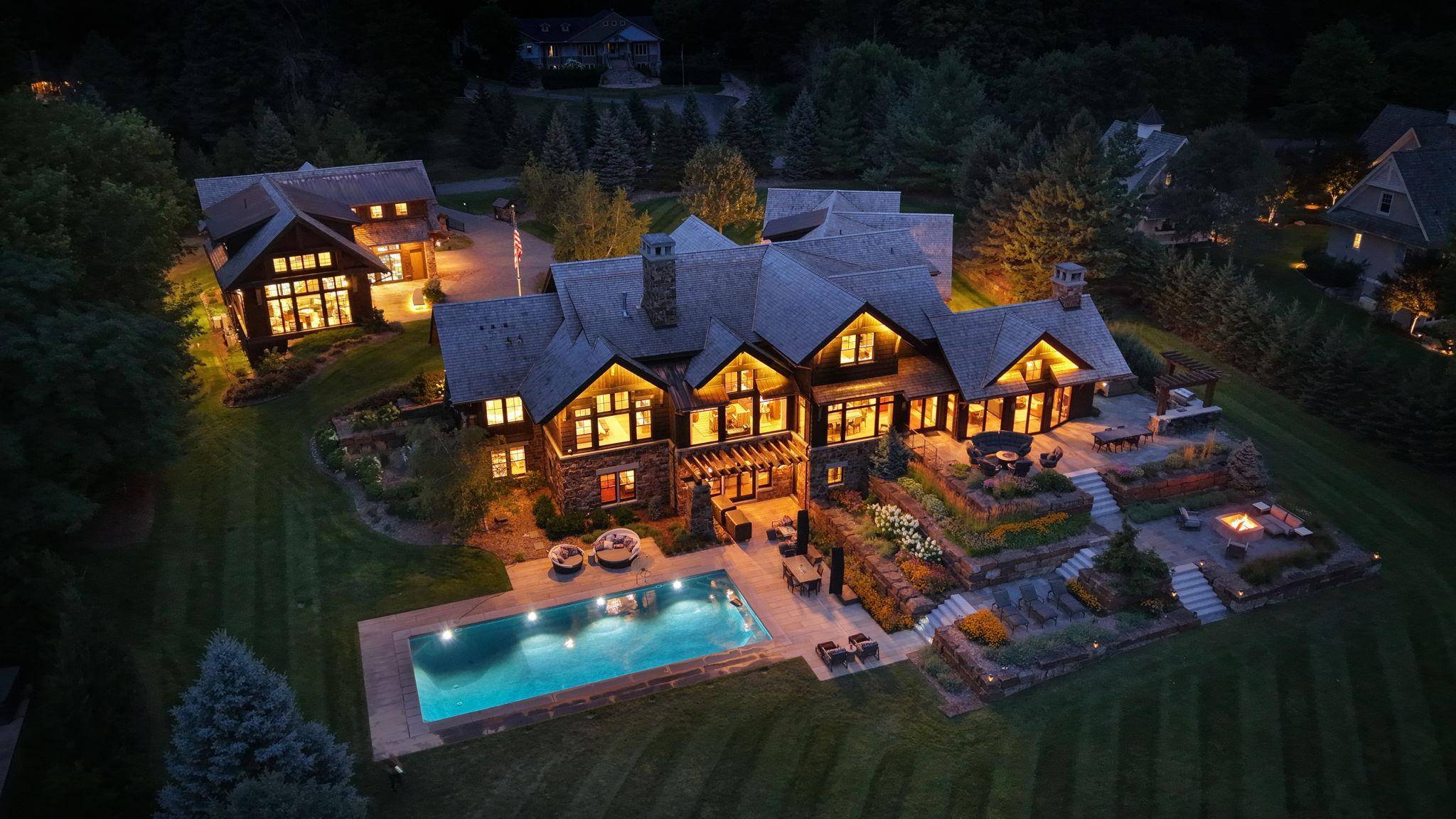 475 Oxford RD, Orono, MN 55356