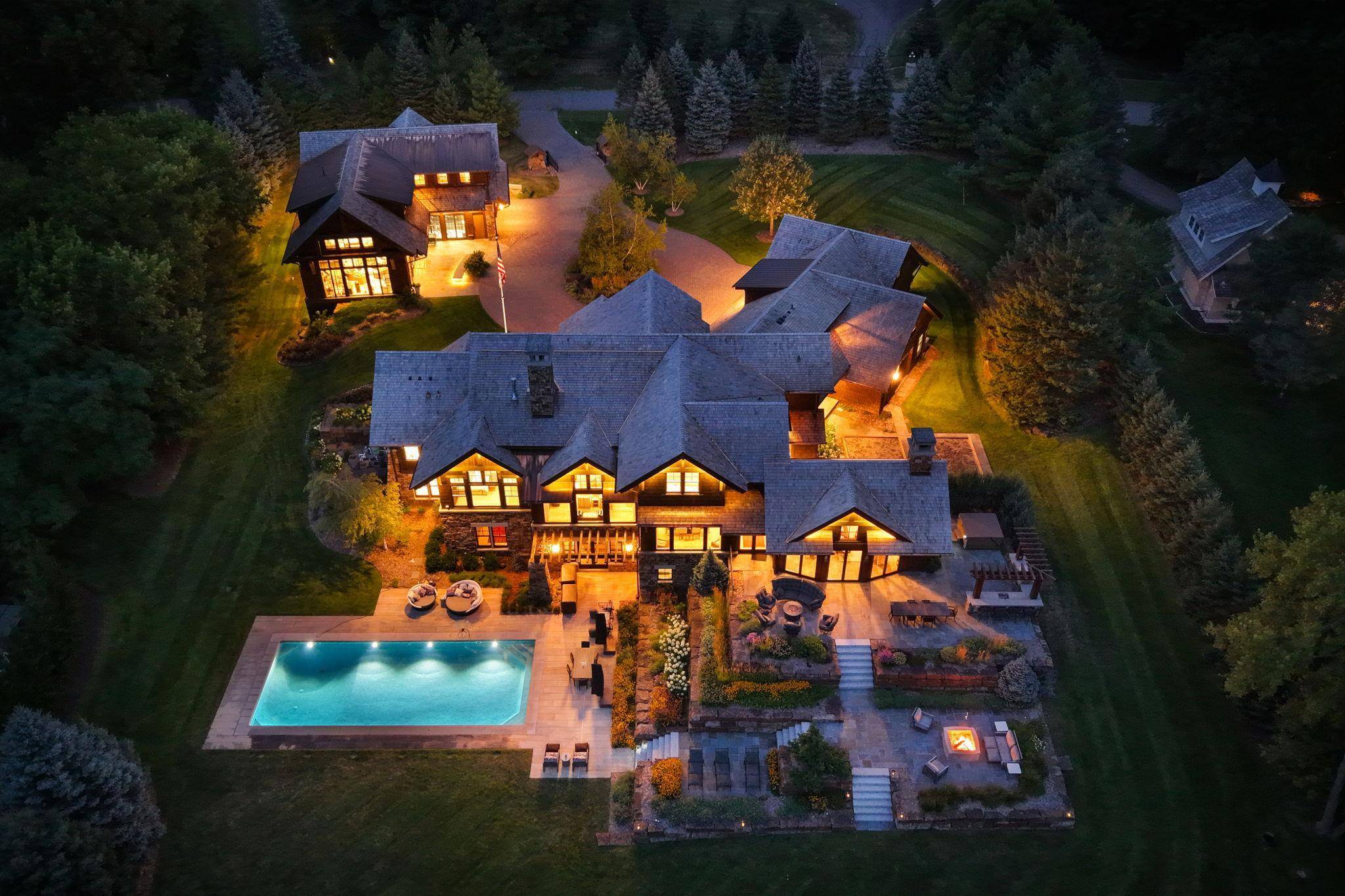 475 Oxford RD, Orono, MN 55356