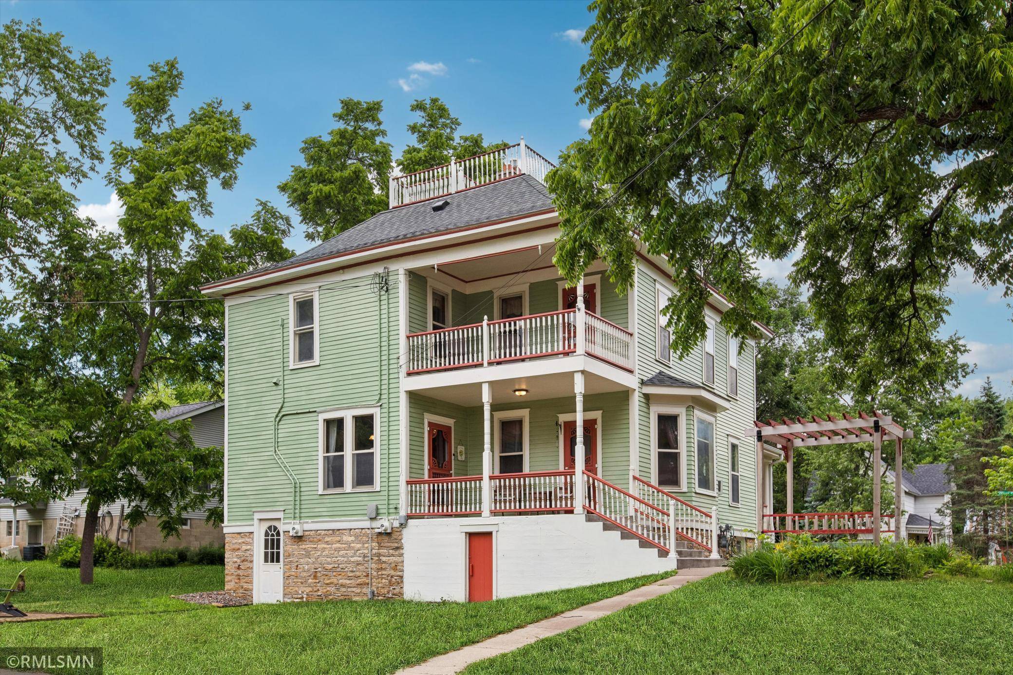 701 Hoffman ST W, Cannon Falls, MN 55009