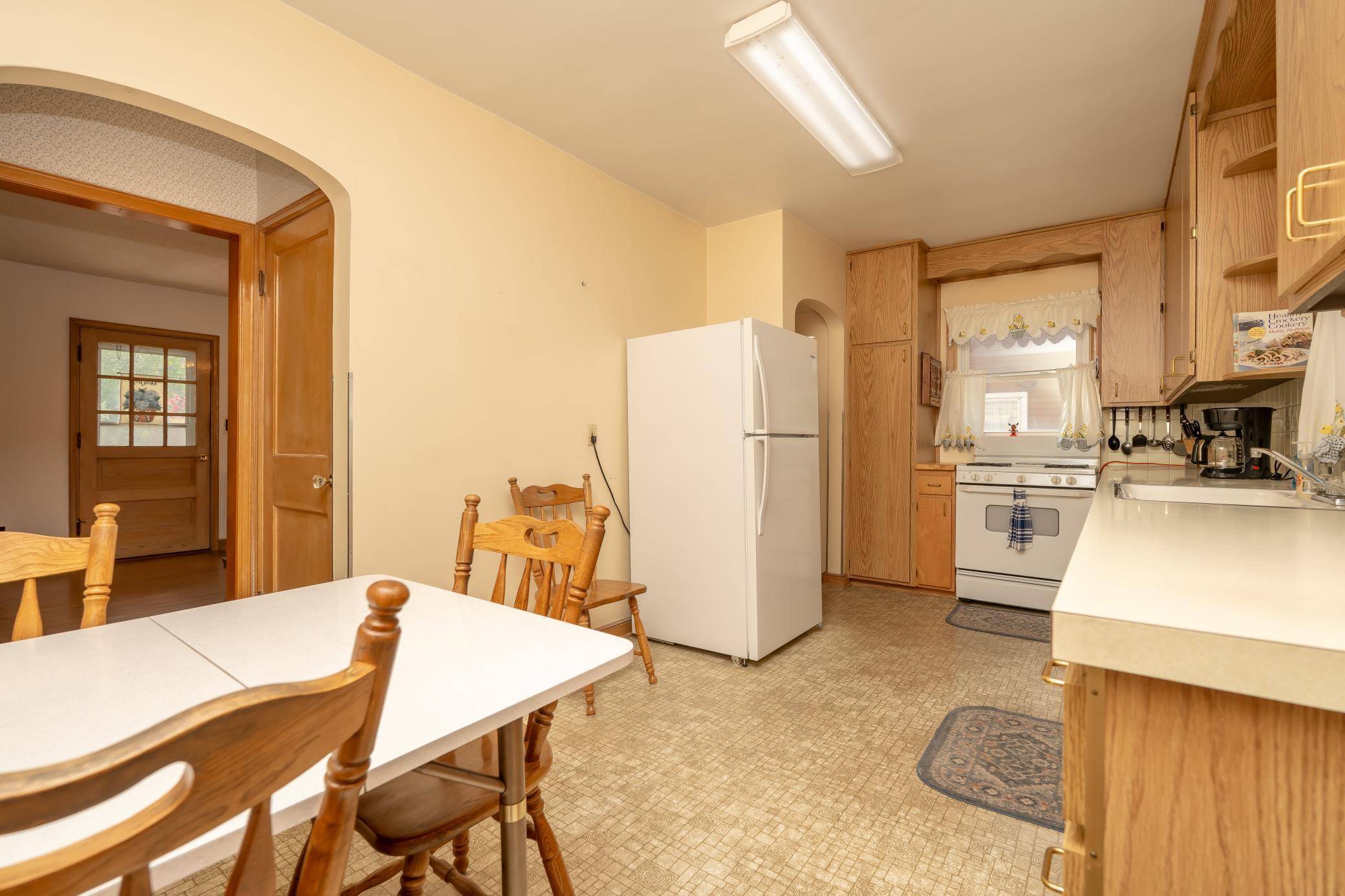 102 5th ST NE, Montgomery, MN 56069