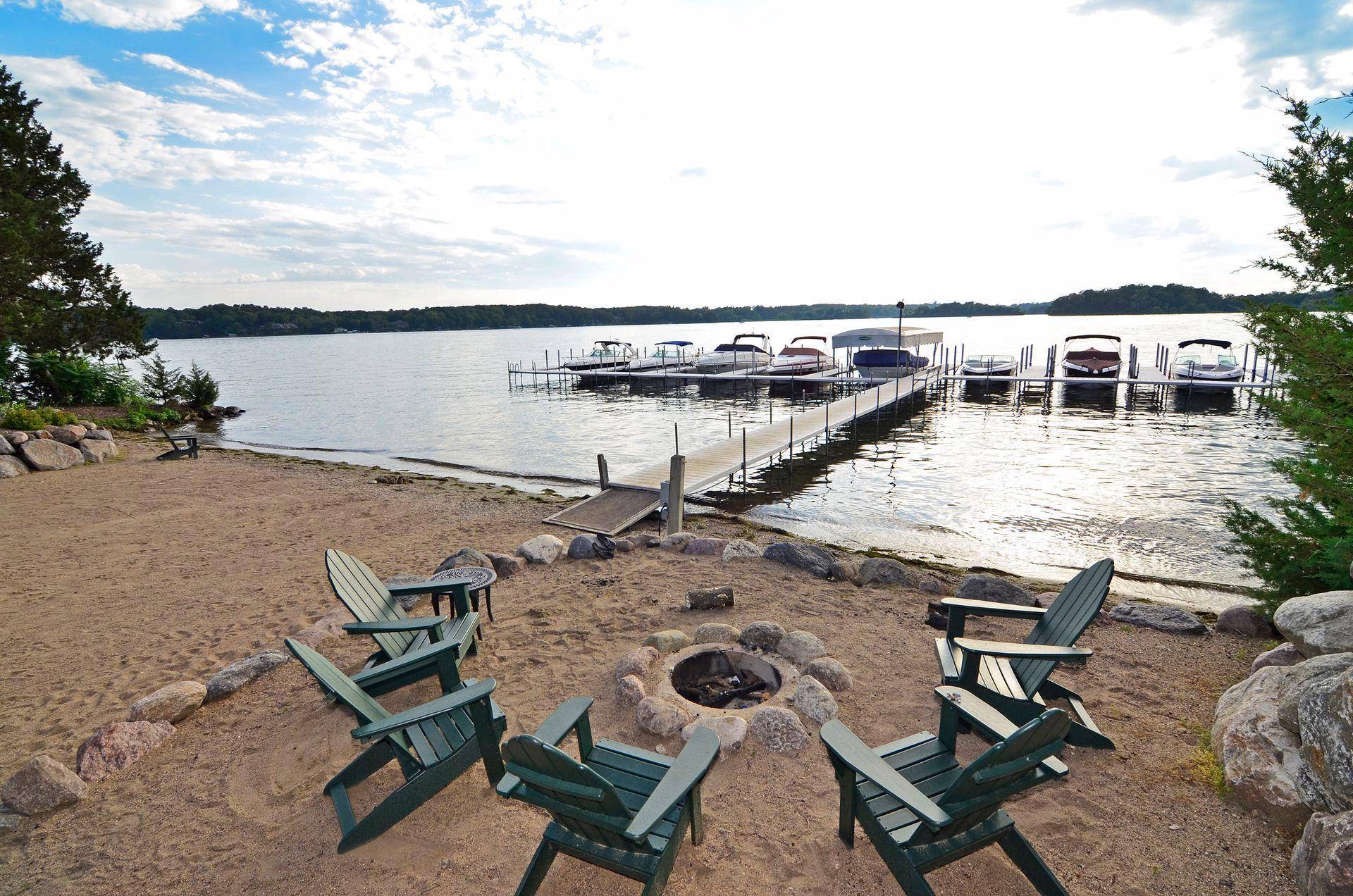 28160 Boulder Bridge DR, Shorewood, MN 55331