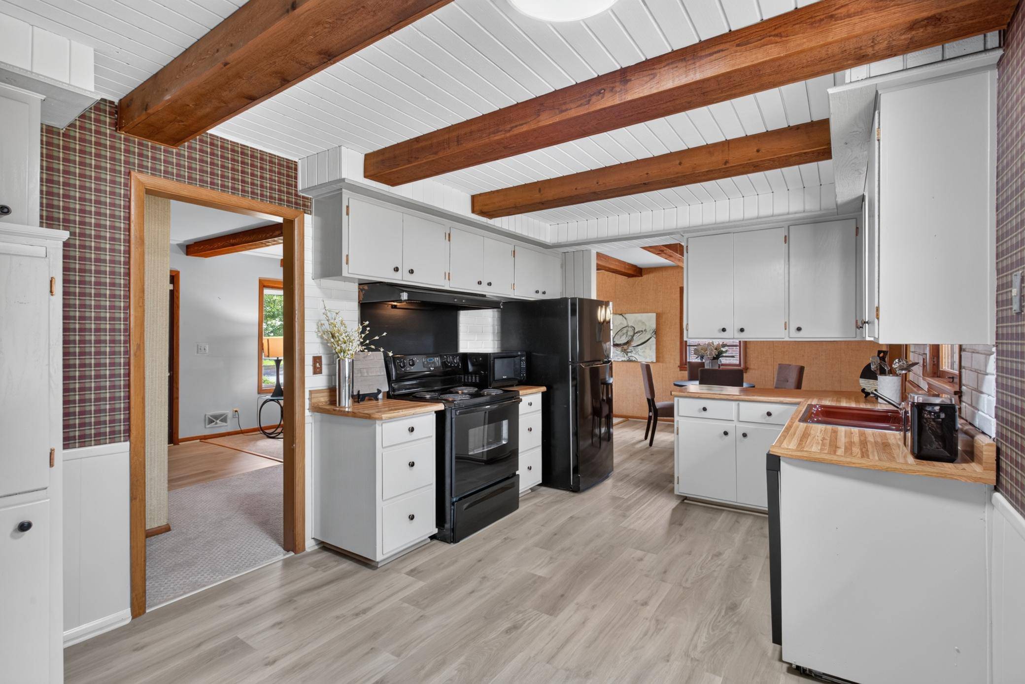 3141 Hampshire AVE N, Crystal, MN 55427