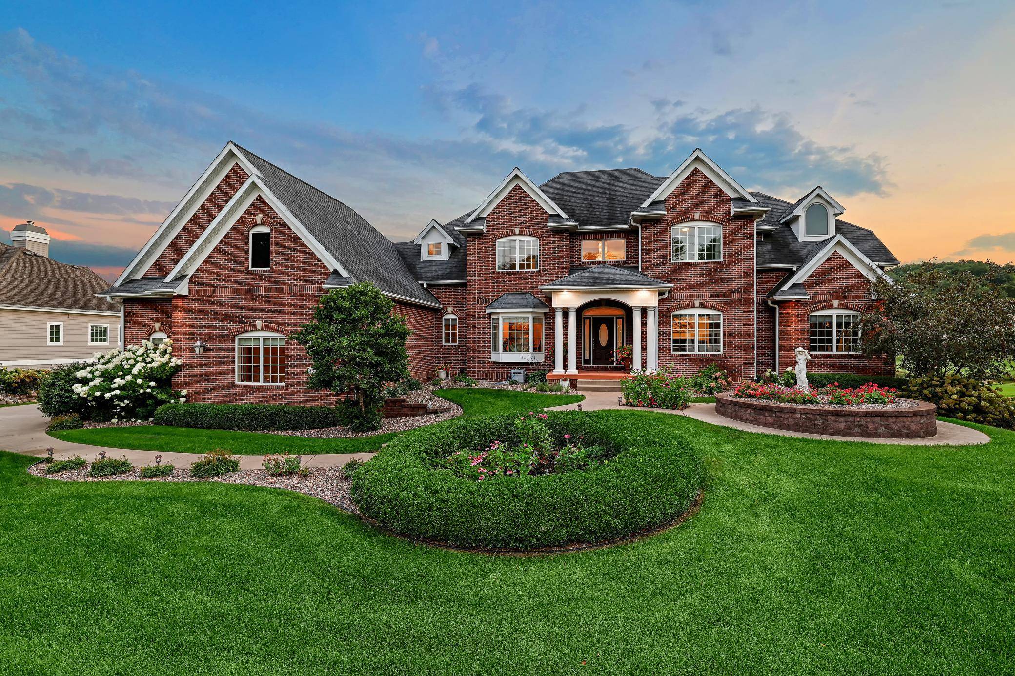 3312 Augusta LN, Onalaska, WI 54650