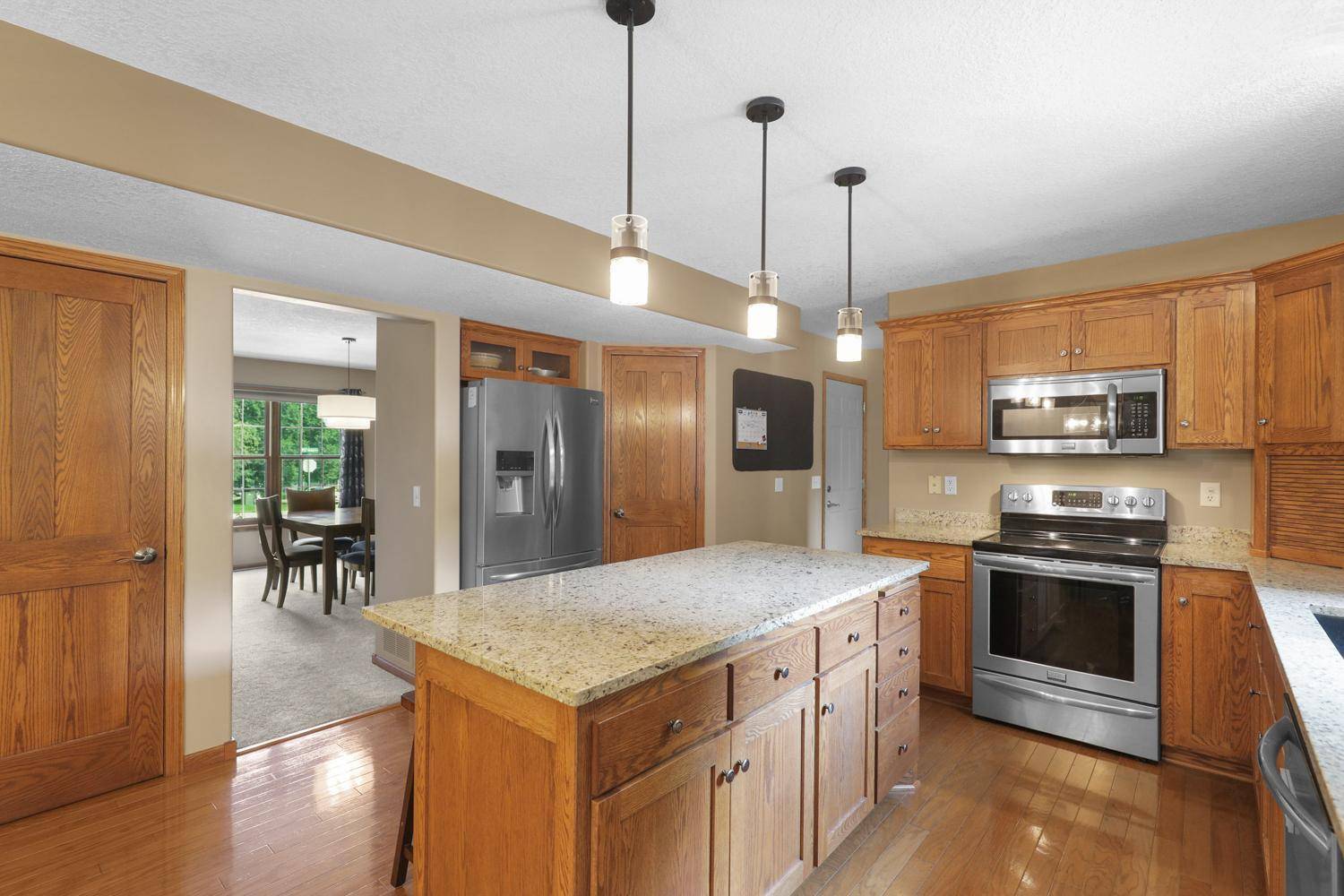 12866 195th AVE NW, Elk River, MN 55330