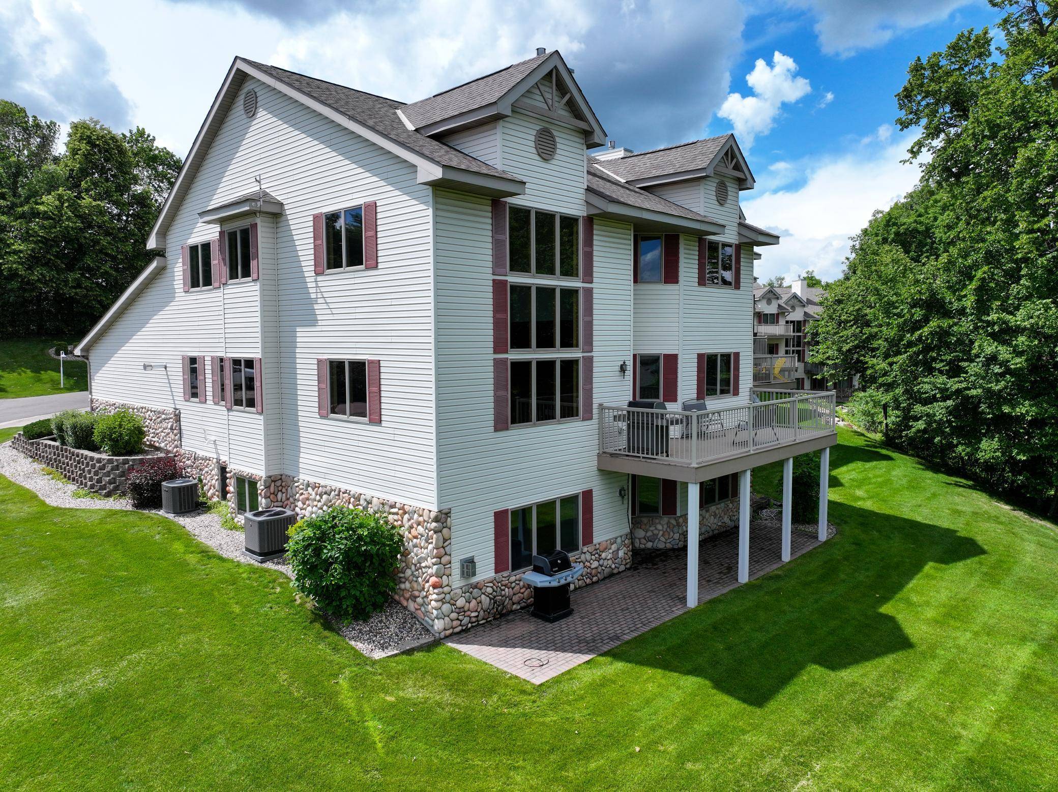 2729 Arrowwood DR NW, Alexandria, MN 56308