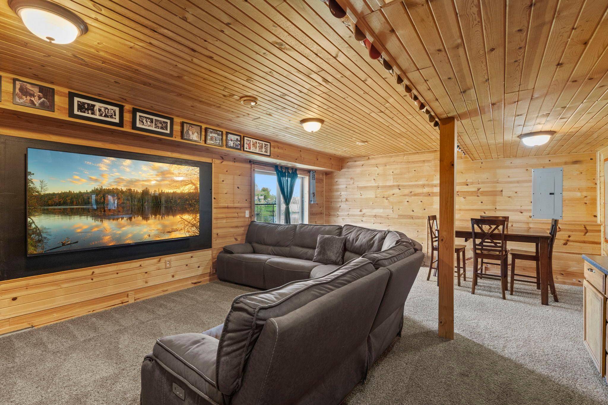 1839 Quebec ST, Centerville, MN 55038