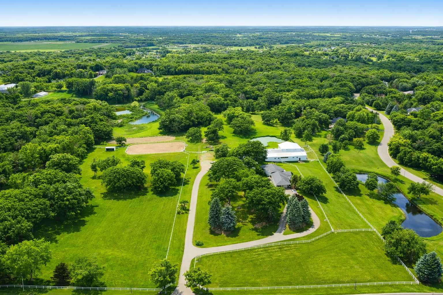19176 Judicial RD, Prior Lake, MN 55372