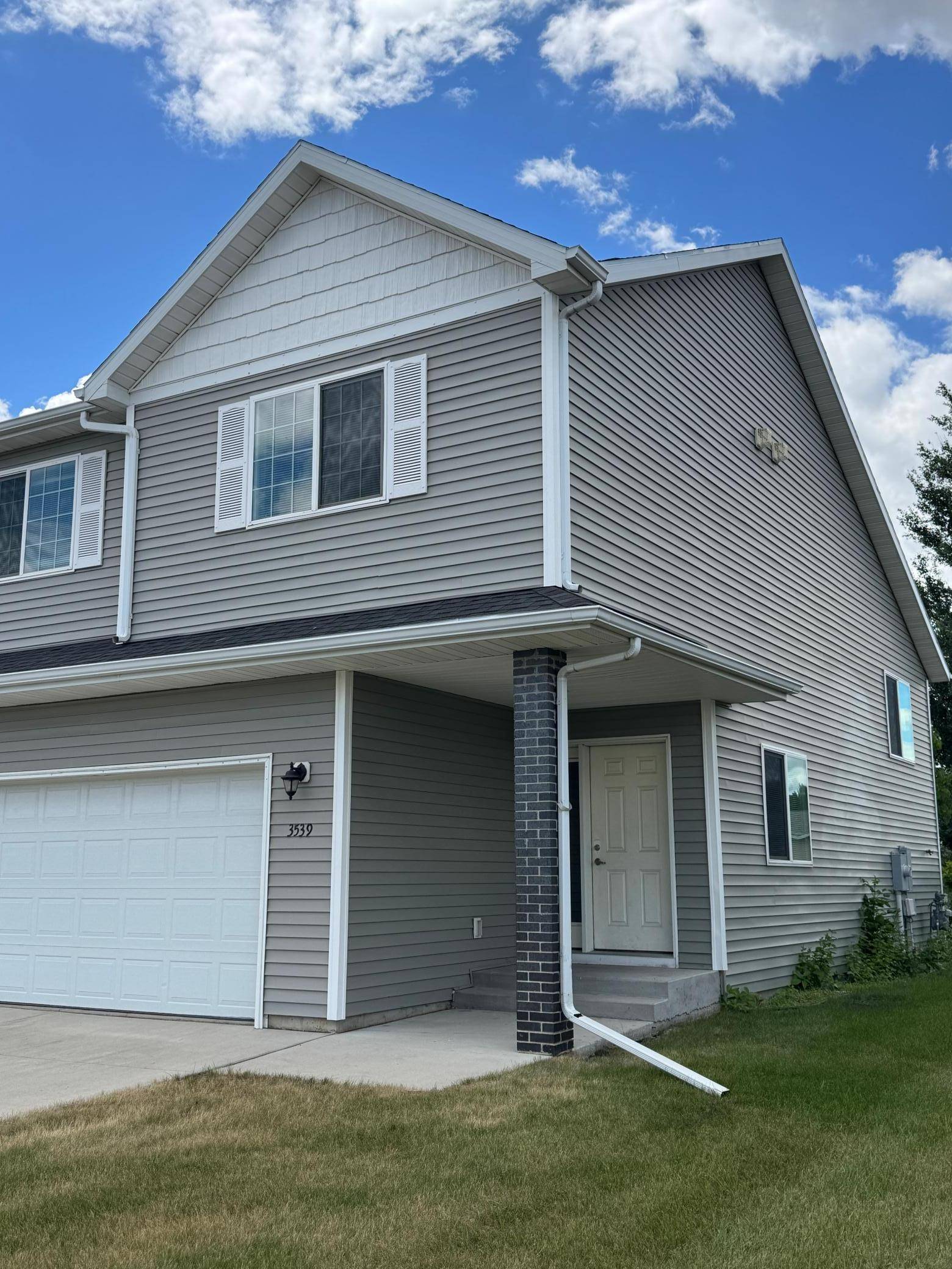 3539 15th ST S, Moorhead, MN 56560