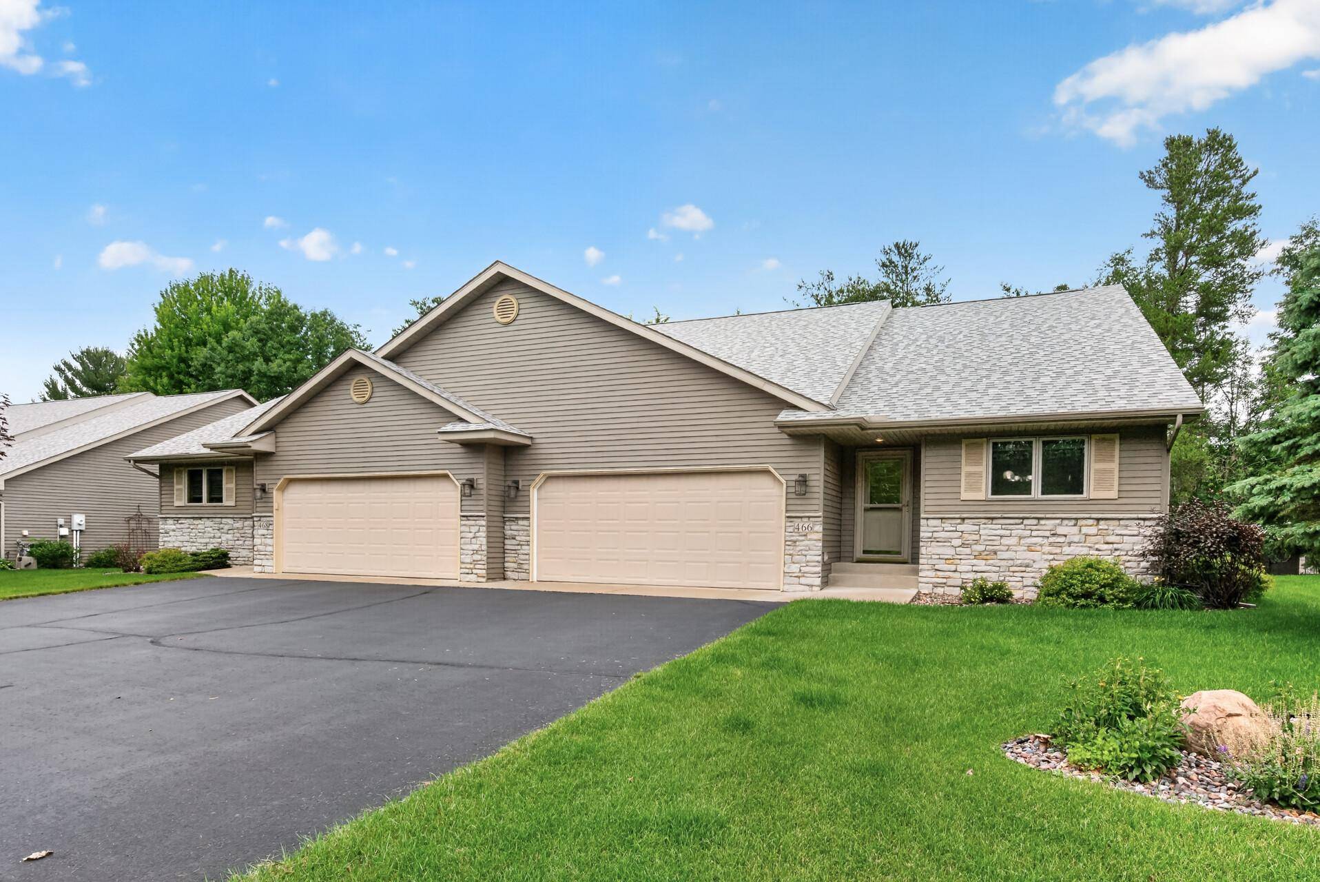 466 Cedar CT, Taylors Falls, MN 55084