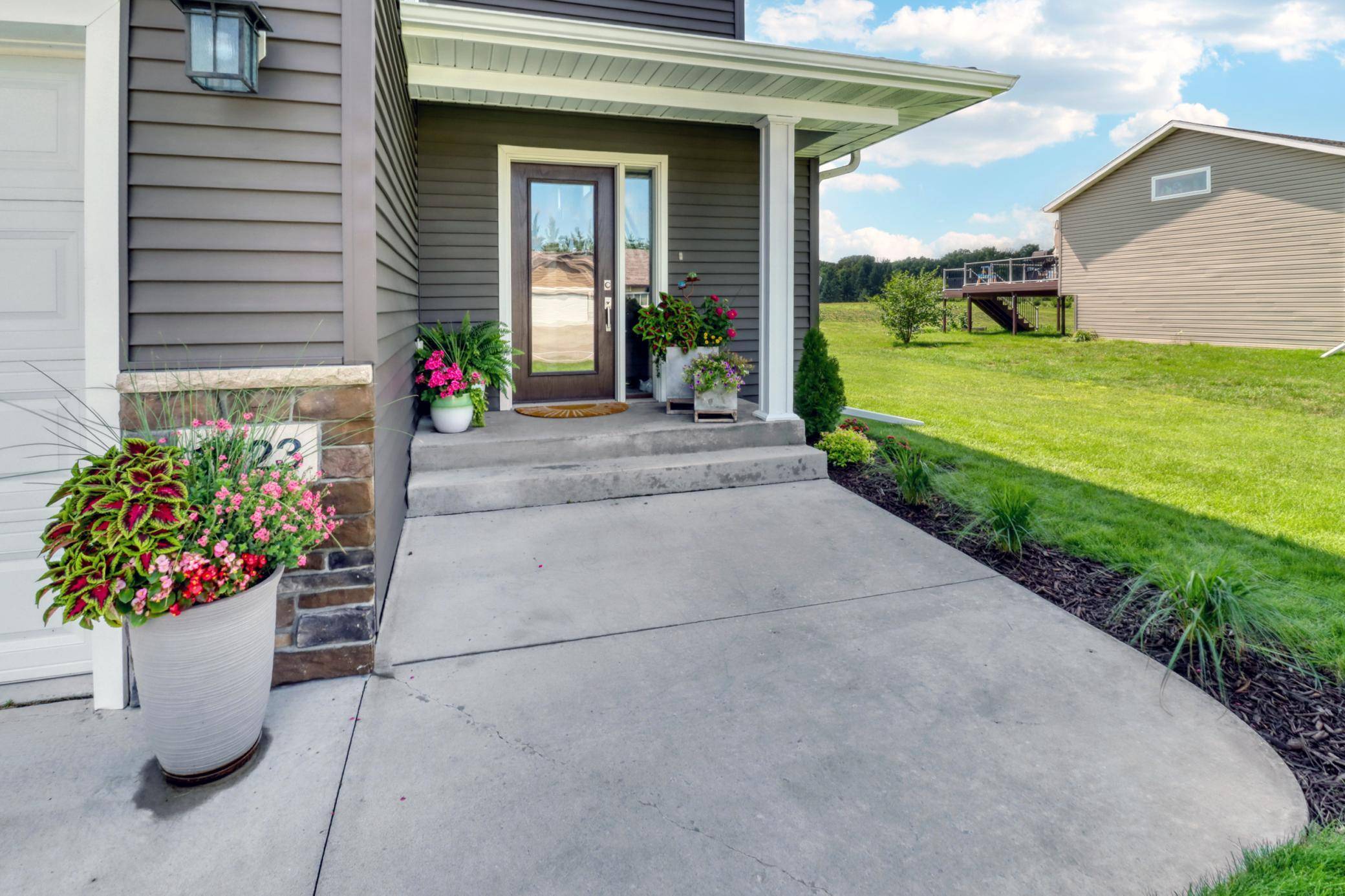 1923 Longview DR, Detroit Lakes, MN 56501