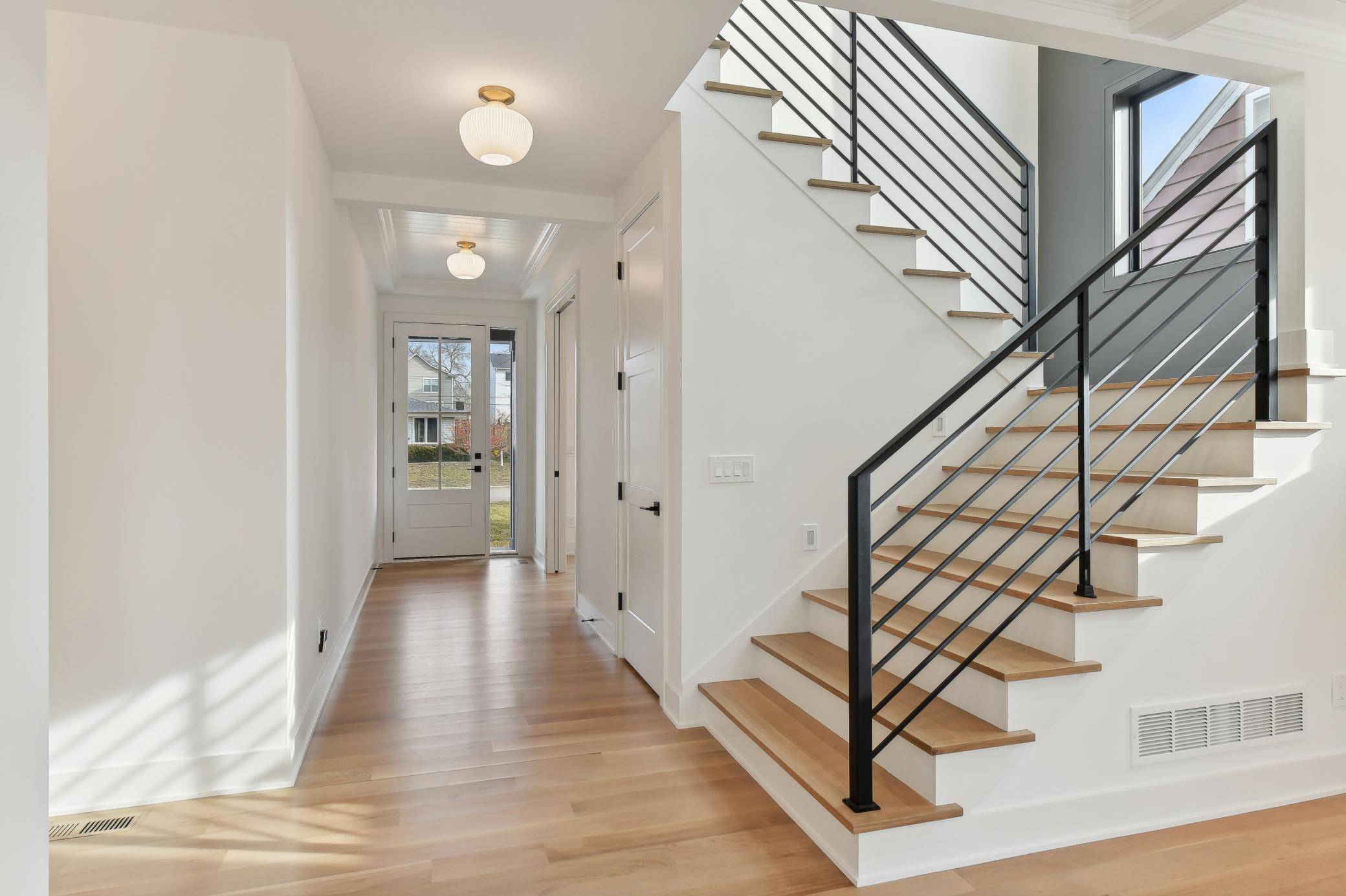 5825 Zenith AVE S, Edina, MN 55410