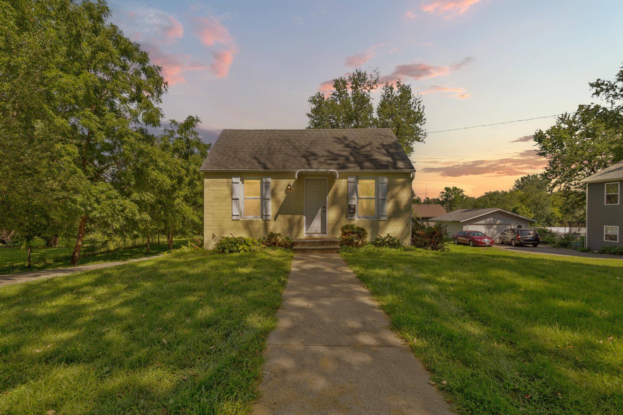 1135 5th AVE SW, Faribault, MN 55021