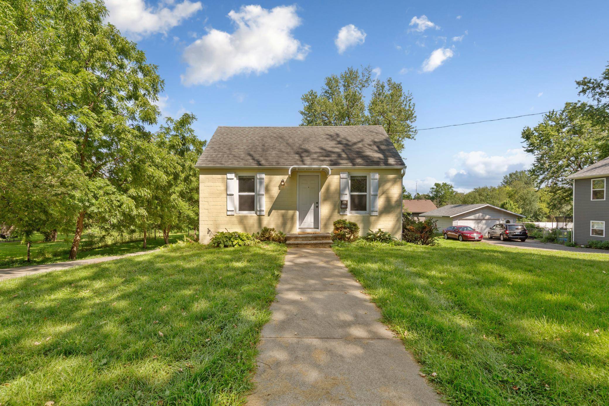 1135 5th AVE SW, Faribault, MN 55021