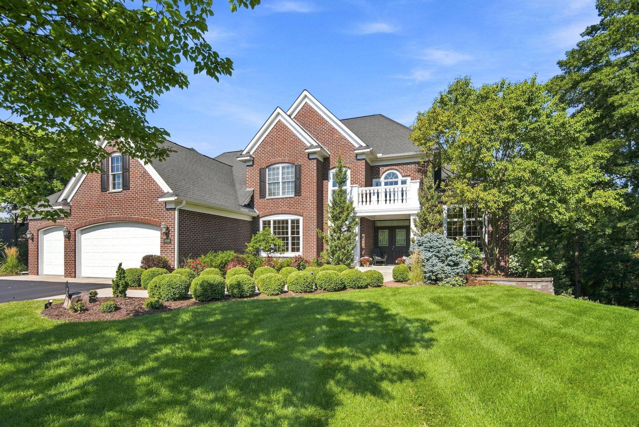 11499 Ashley CT, Inver Grove Heights, MN 55077