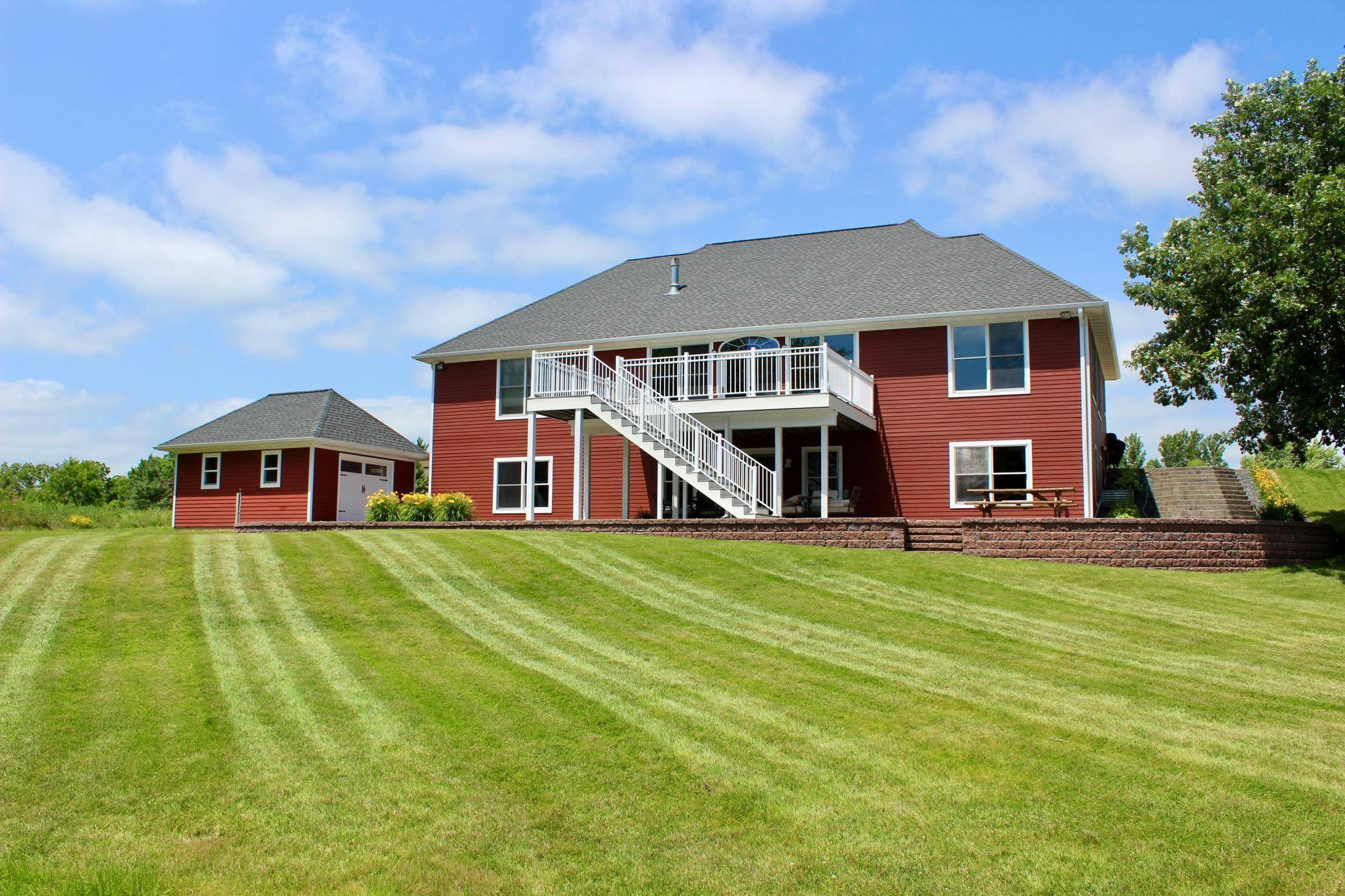 75184 118th AVE, Blooming Prairie, MN 55917