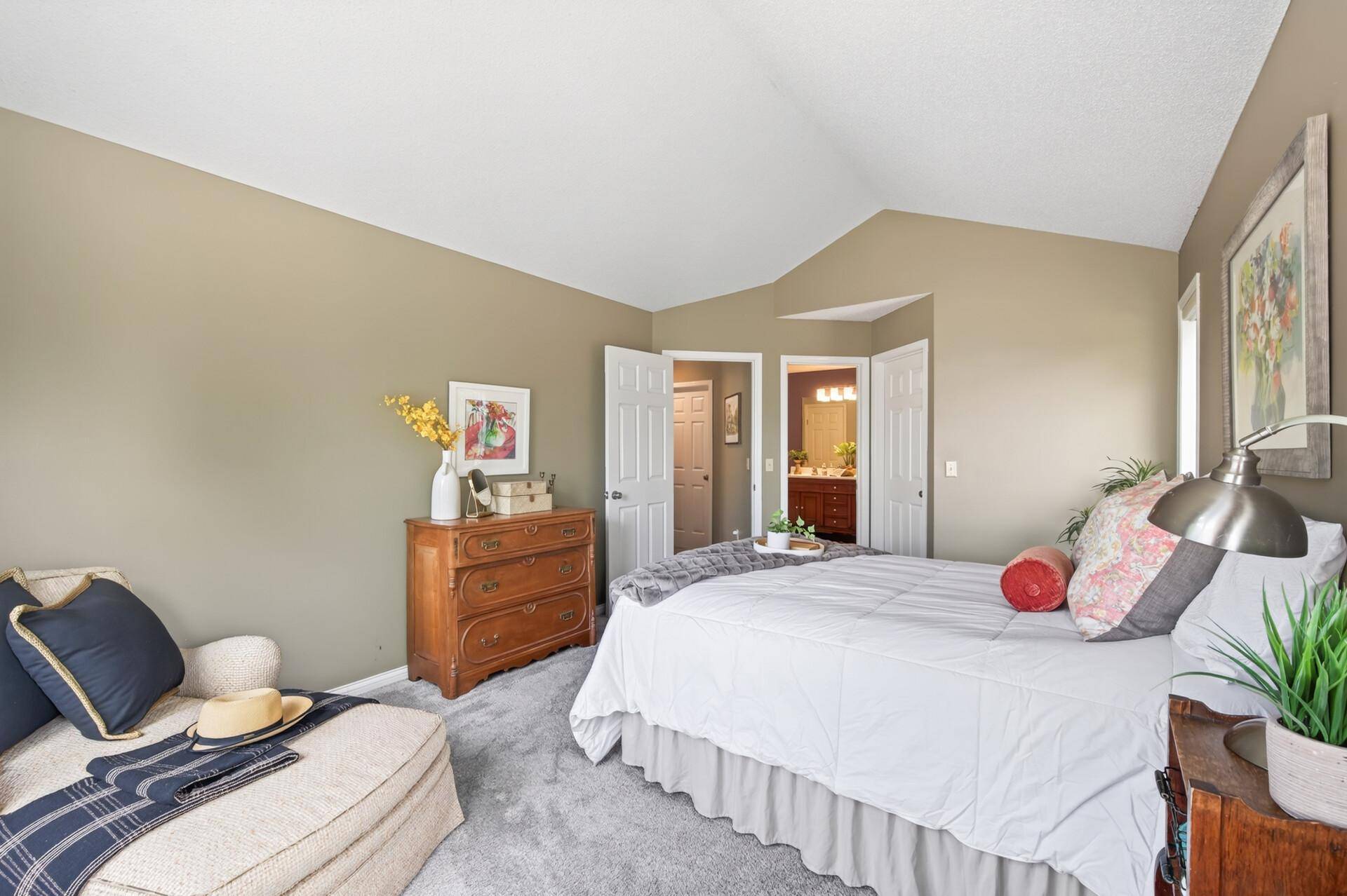 1143 Mckusick Road LN N, Stillwater, MN 55082