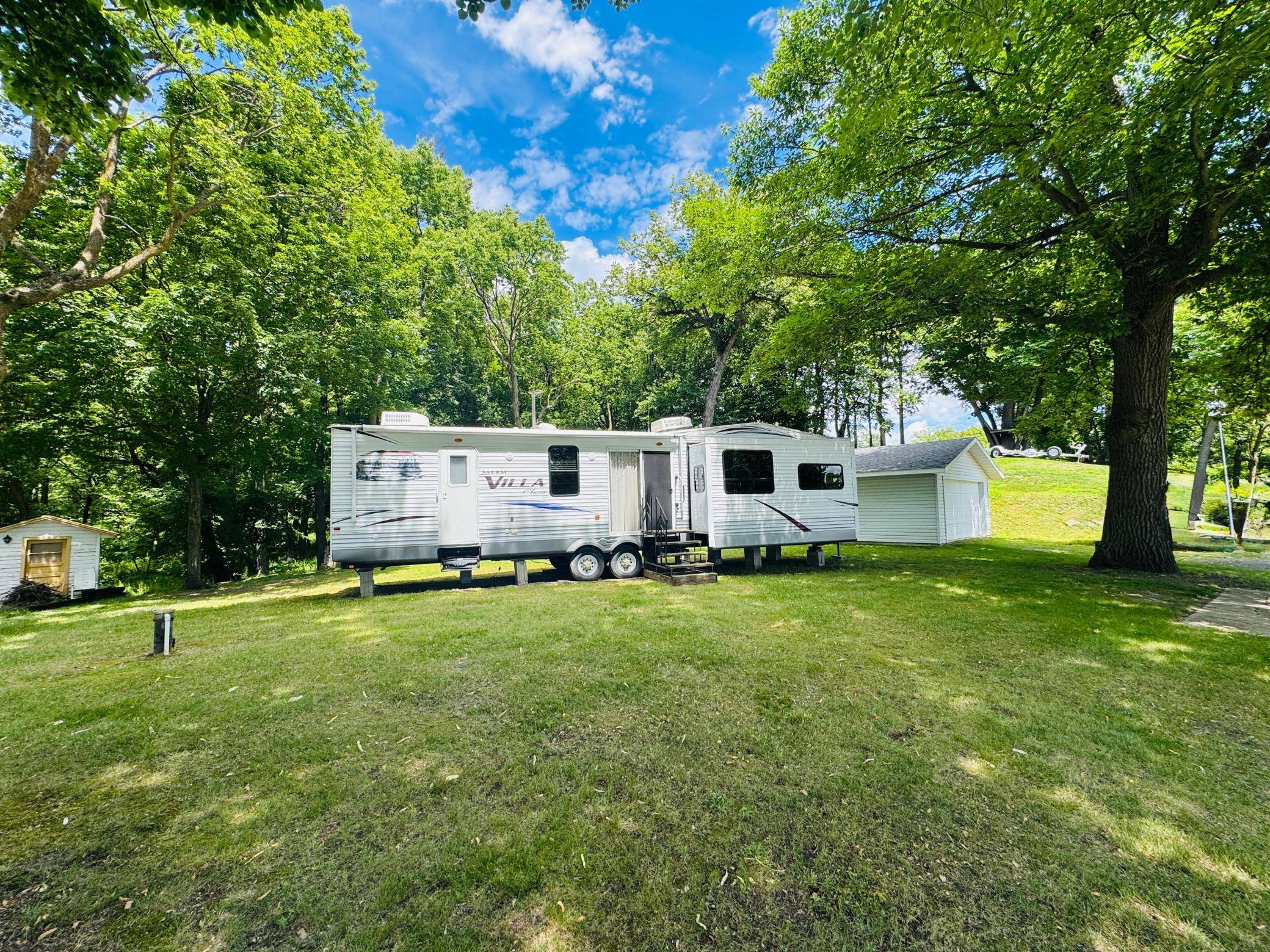 8400 N Shore DR, Spicer, MN 56288