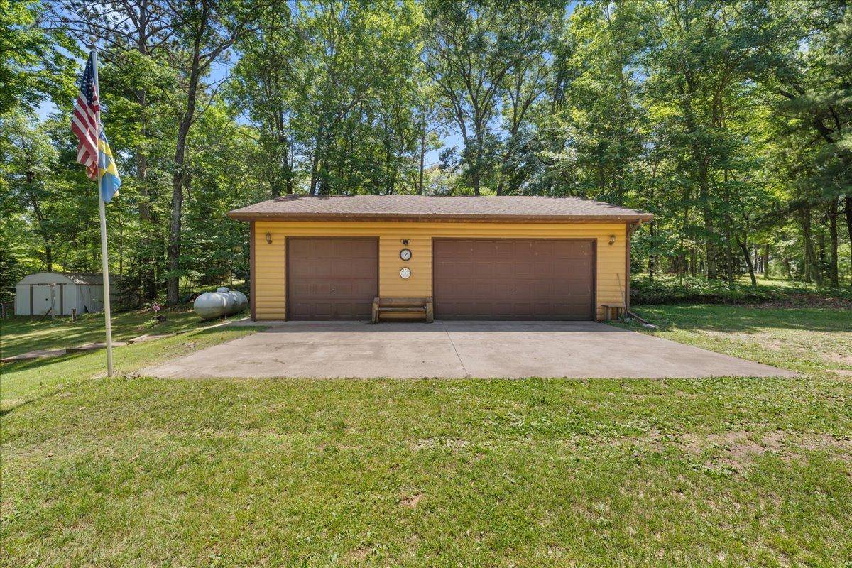 W6000 Pair O Lakes RD, Trego, WI 54888