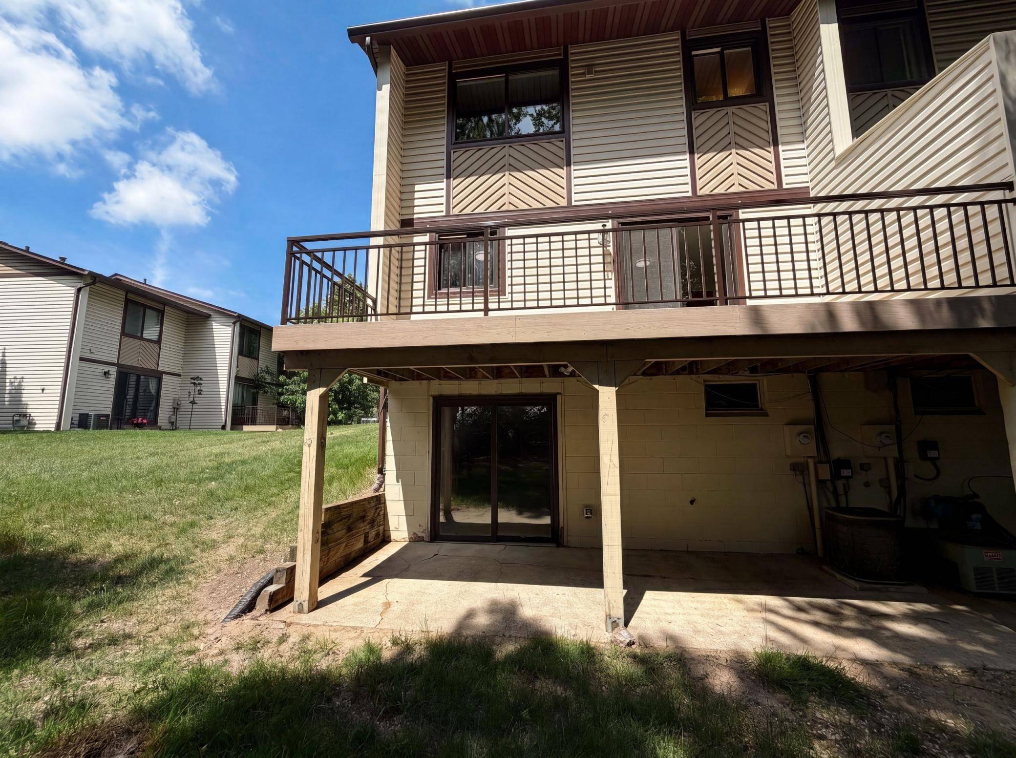 13637 Heather Hills DR, Burnsville, MN 55337