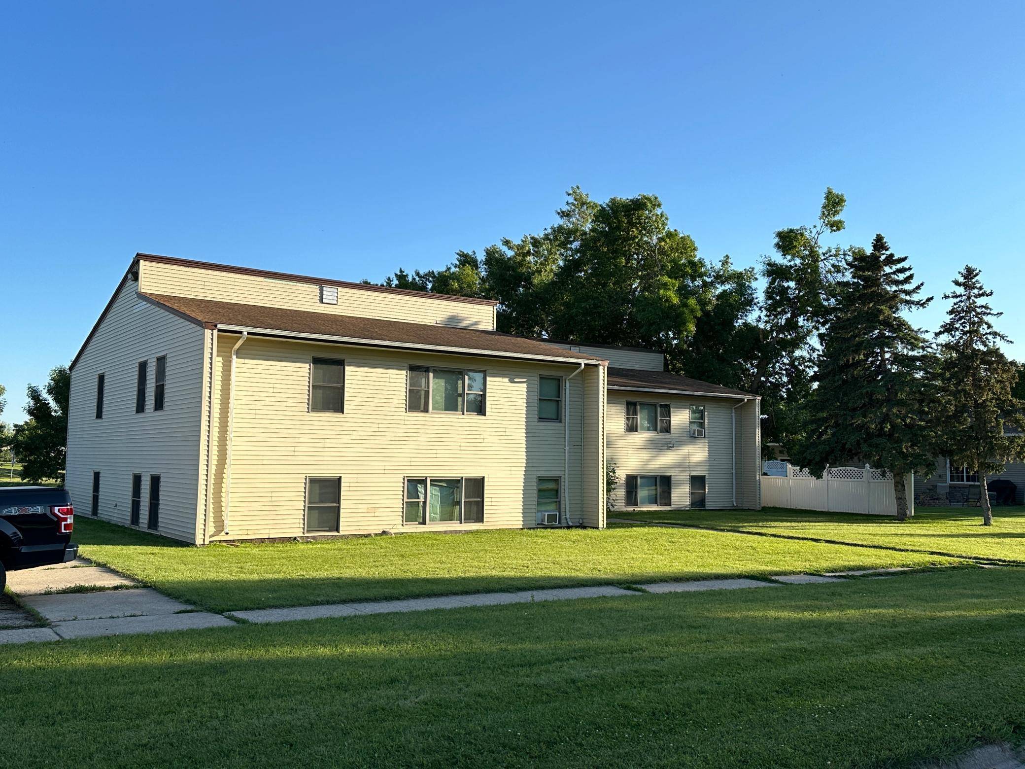 107 & 115 Brown AVE, Lisbon, ND 58054