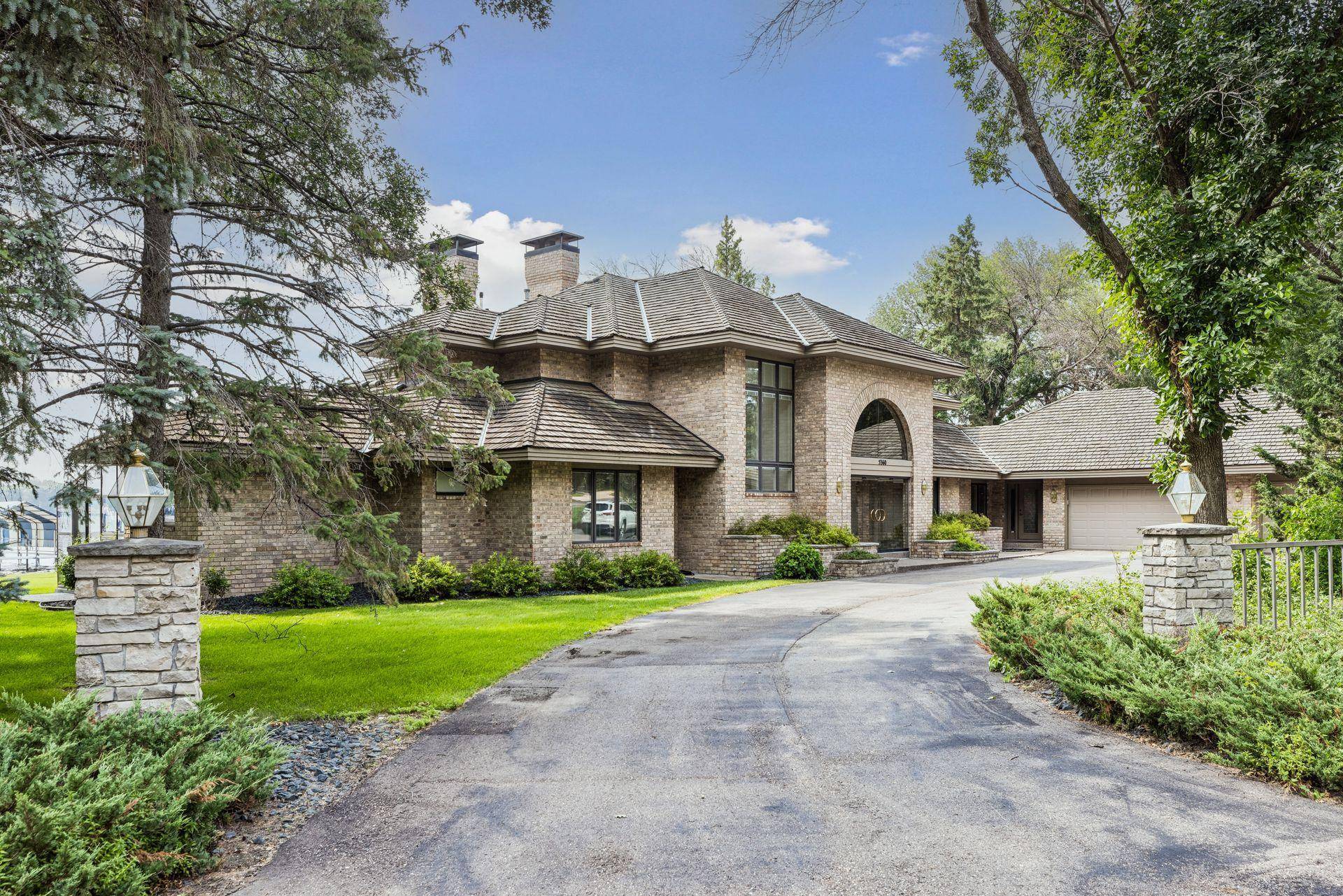 5360 Howards Point RD, Excelsior, MN 55331