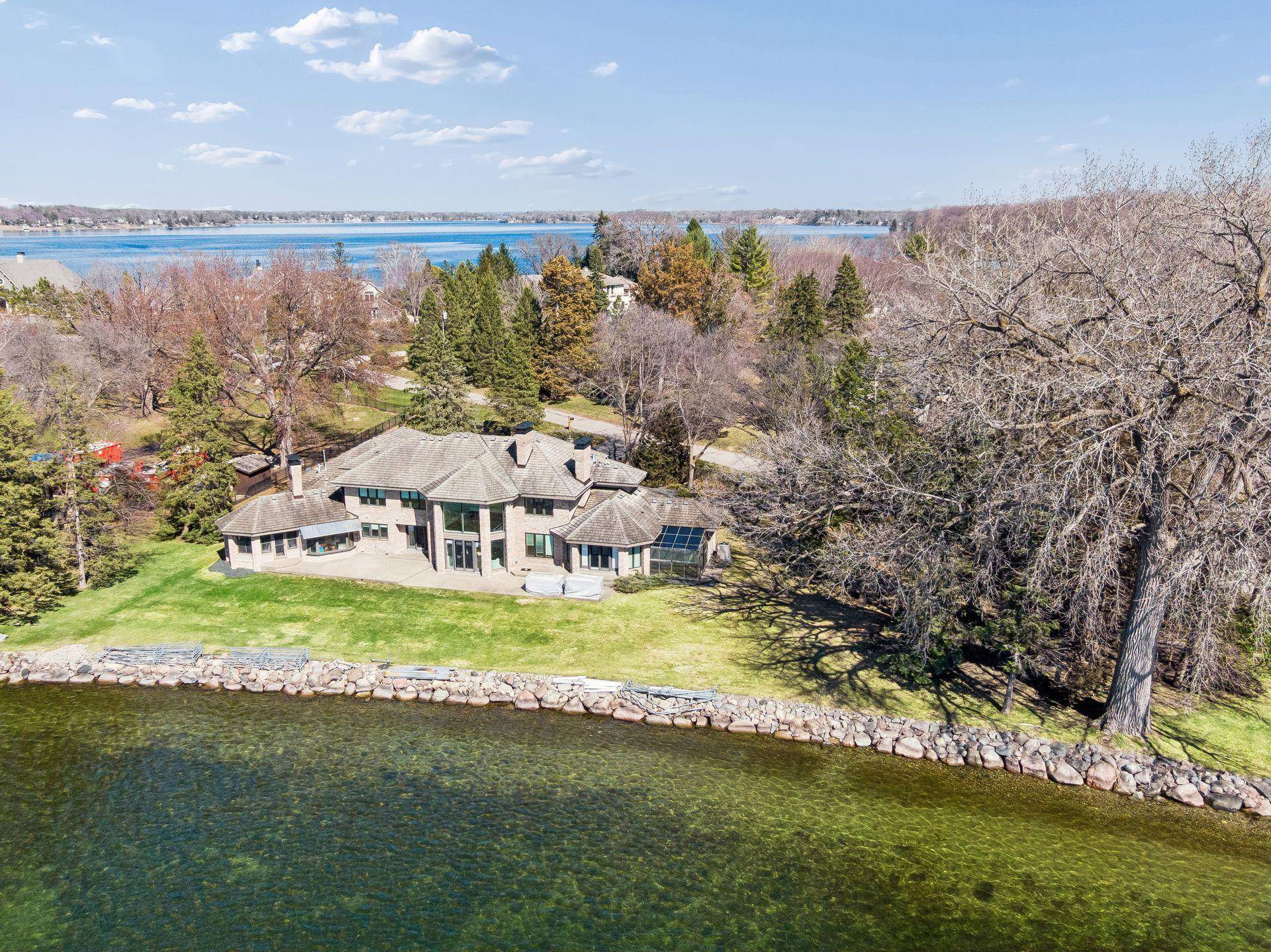 5360 Howards Point RD, Excelsior, MN 55331