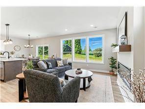 6695 Ridgeview DR, Cannon Falls, MN 55009