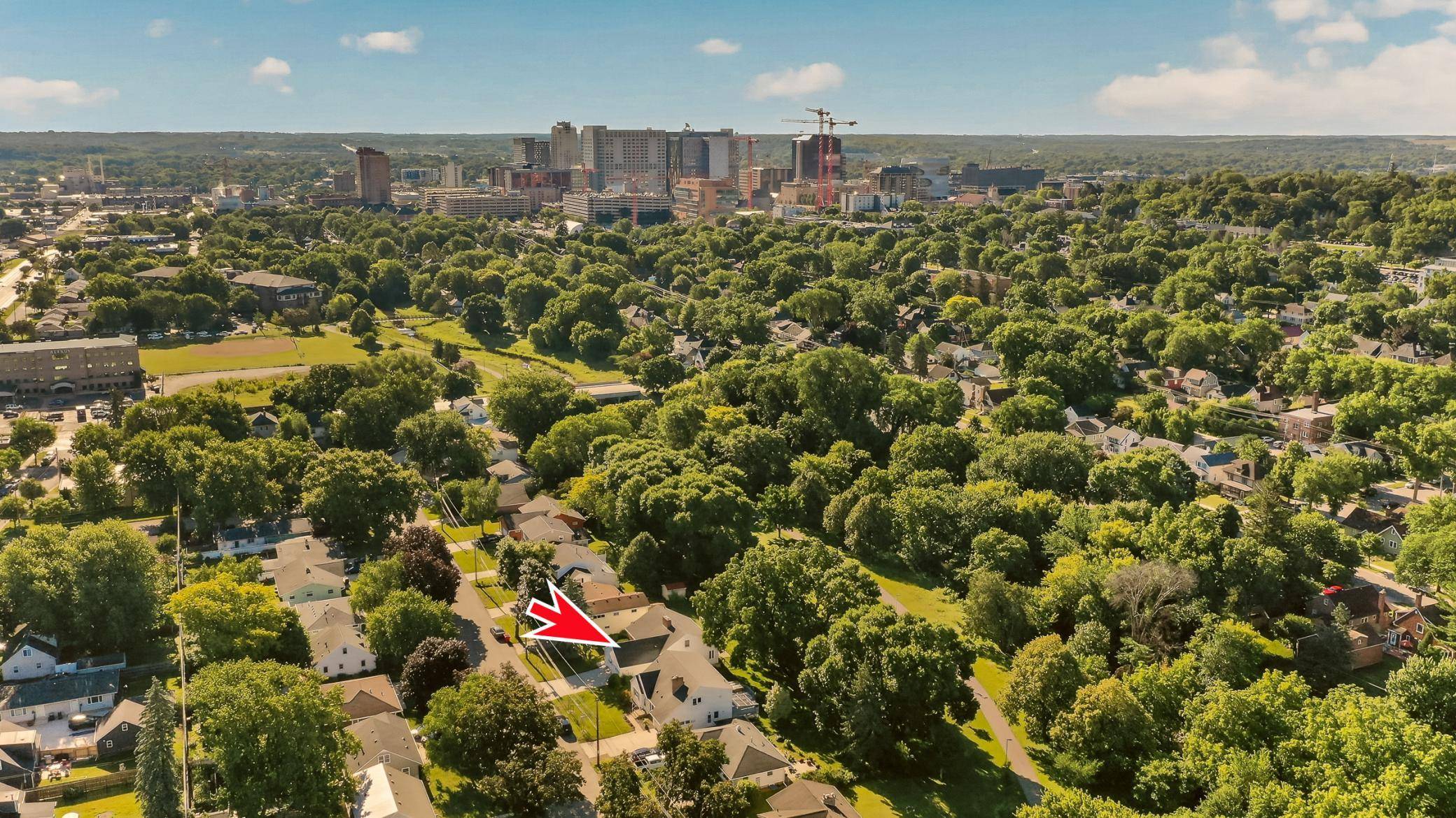 1230 4th ST NW, Rochester, MN 55901