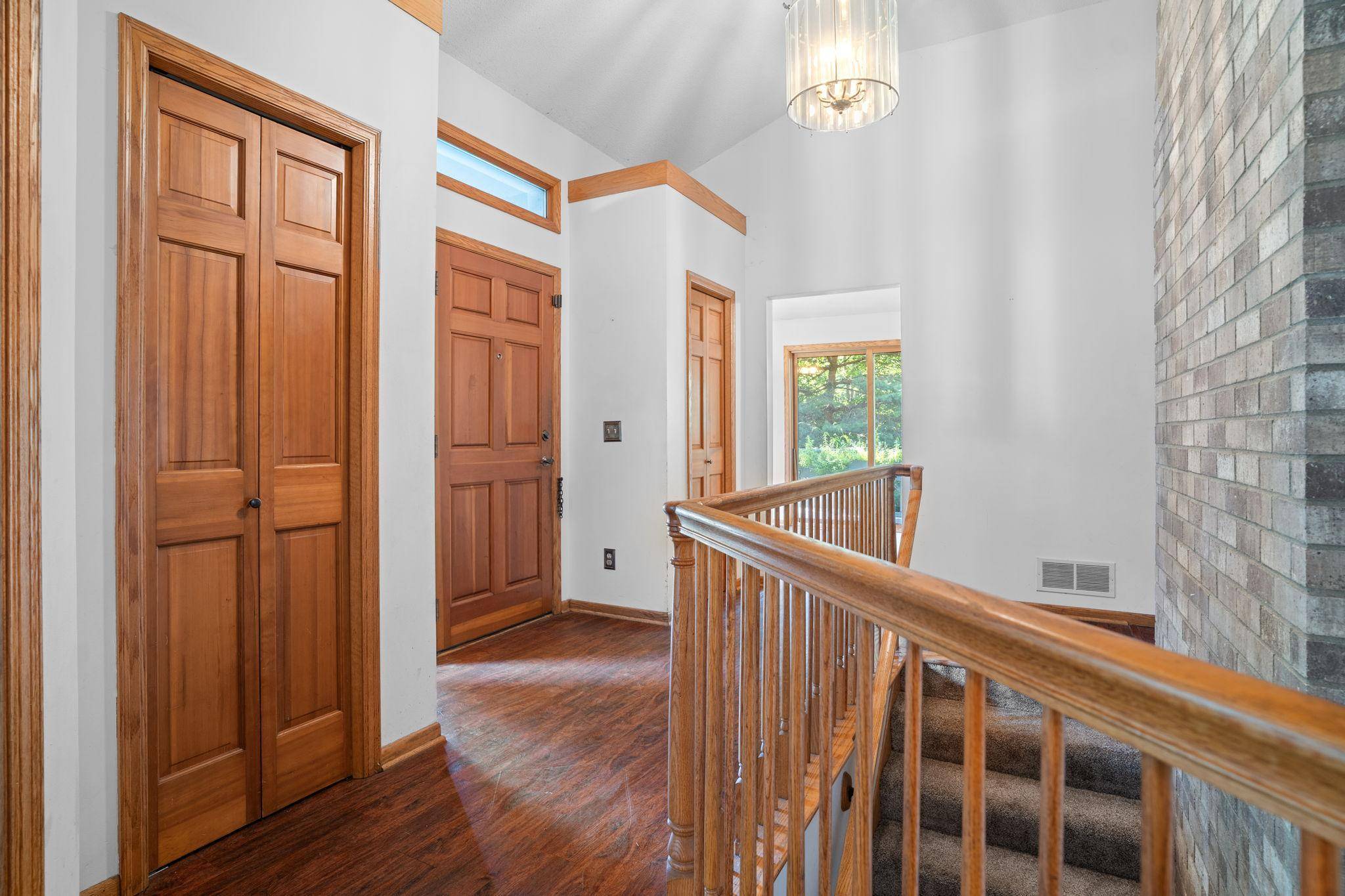 4512 Williston RD, Minnetonka, MN 55345
