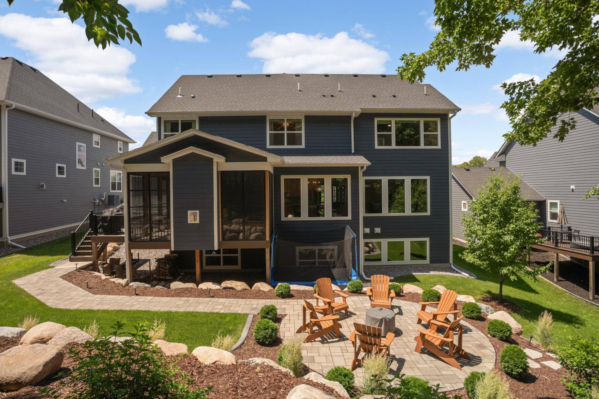 5250 Yellowstone LN N, Plymouth, MN 55446