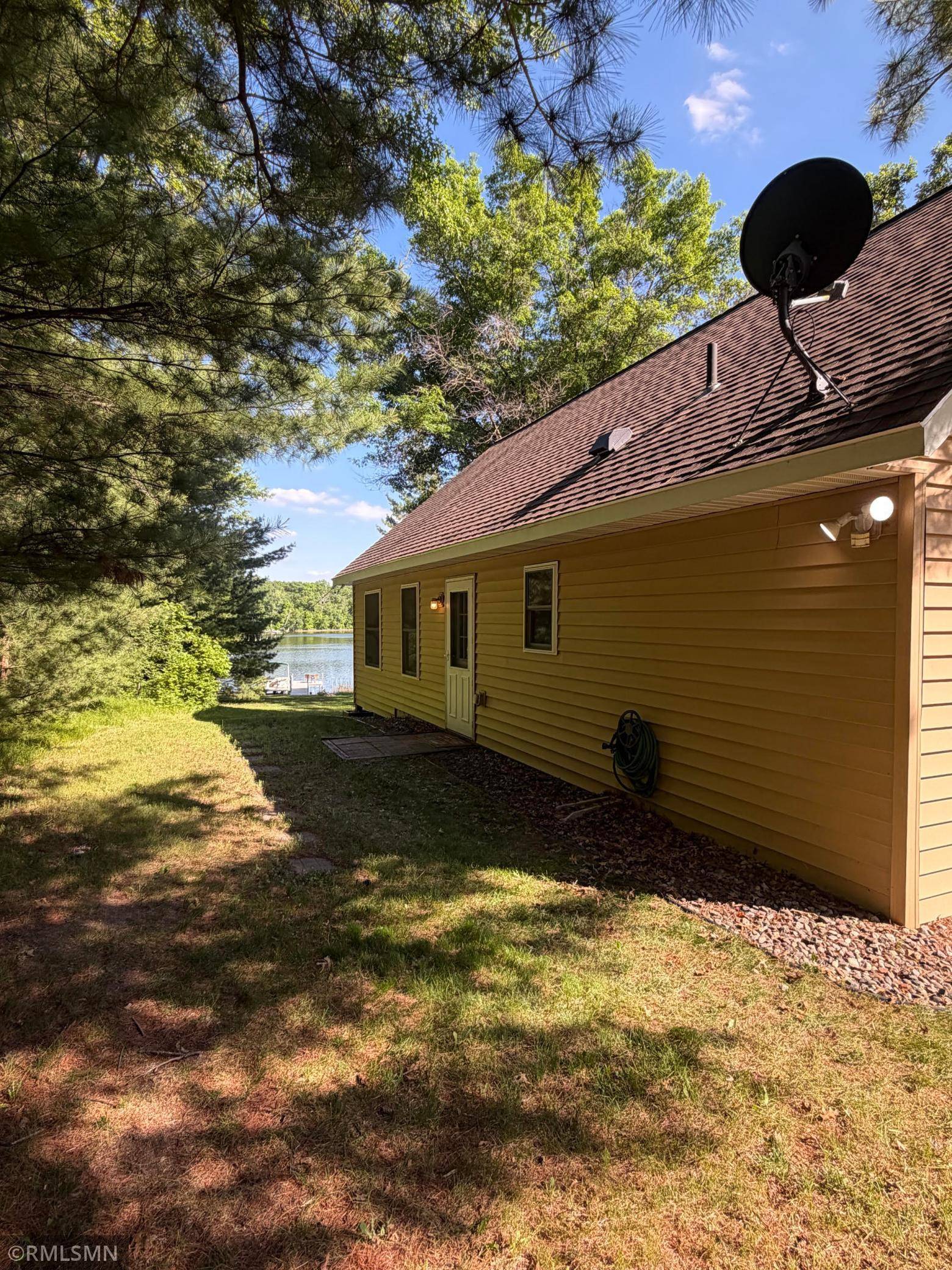 39806 Pine Island Point TRL, Browerville, MN 56438