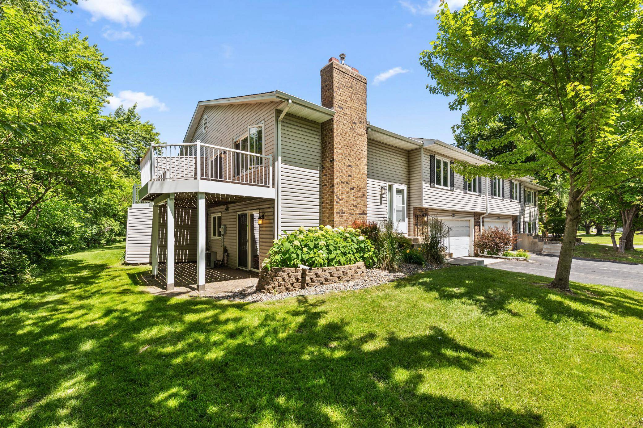 9922 Cavell AVE S, Bloomington, MN 55438