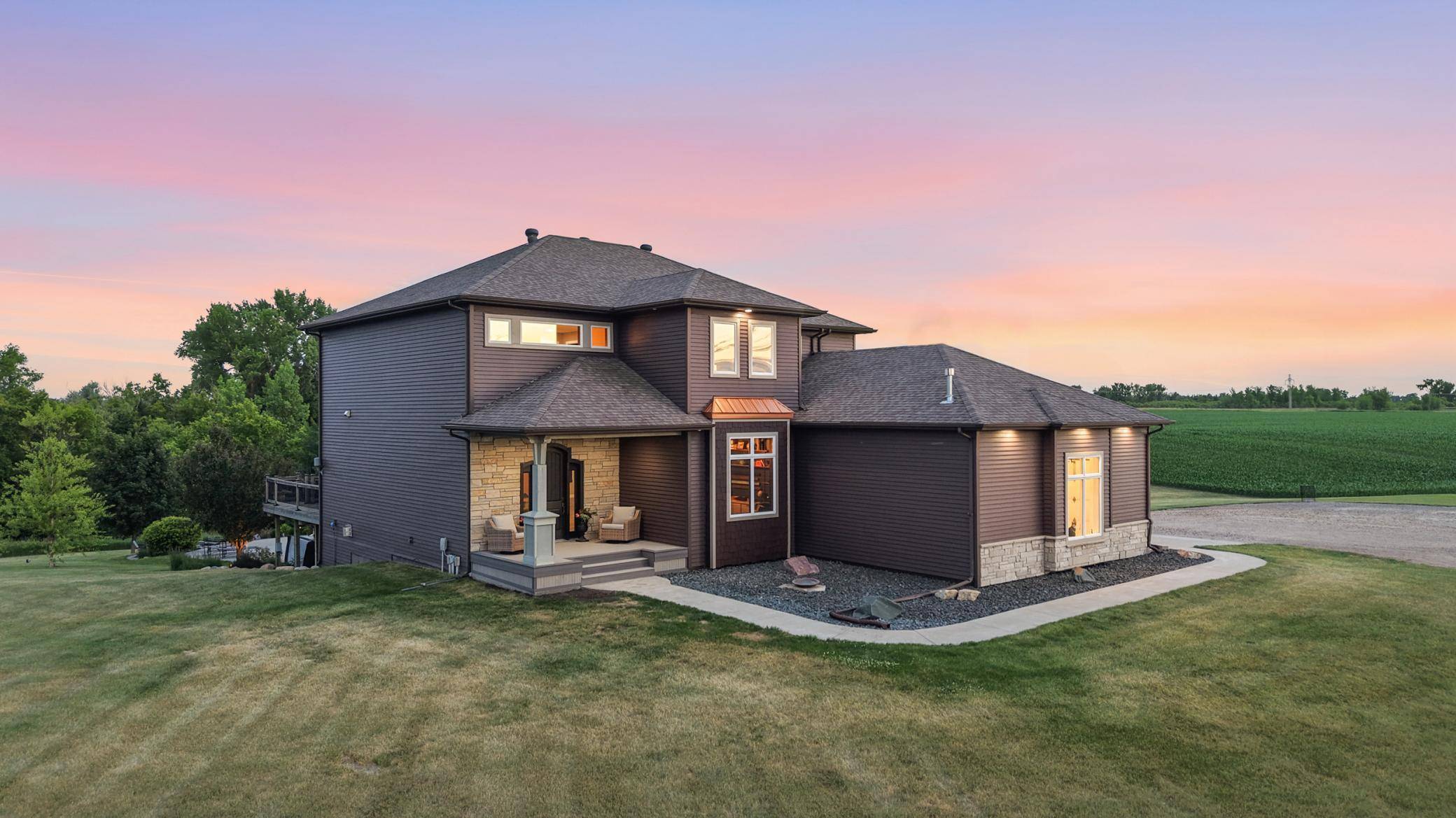 15792 Highway 46, Kindred, ND 58051