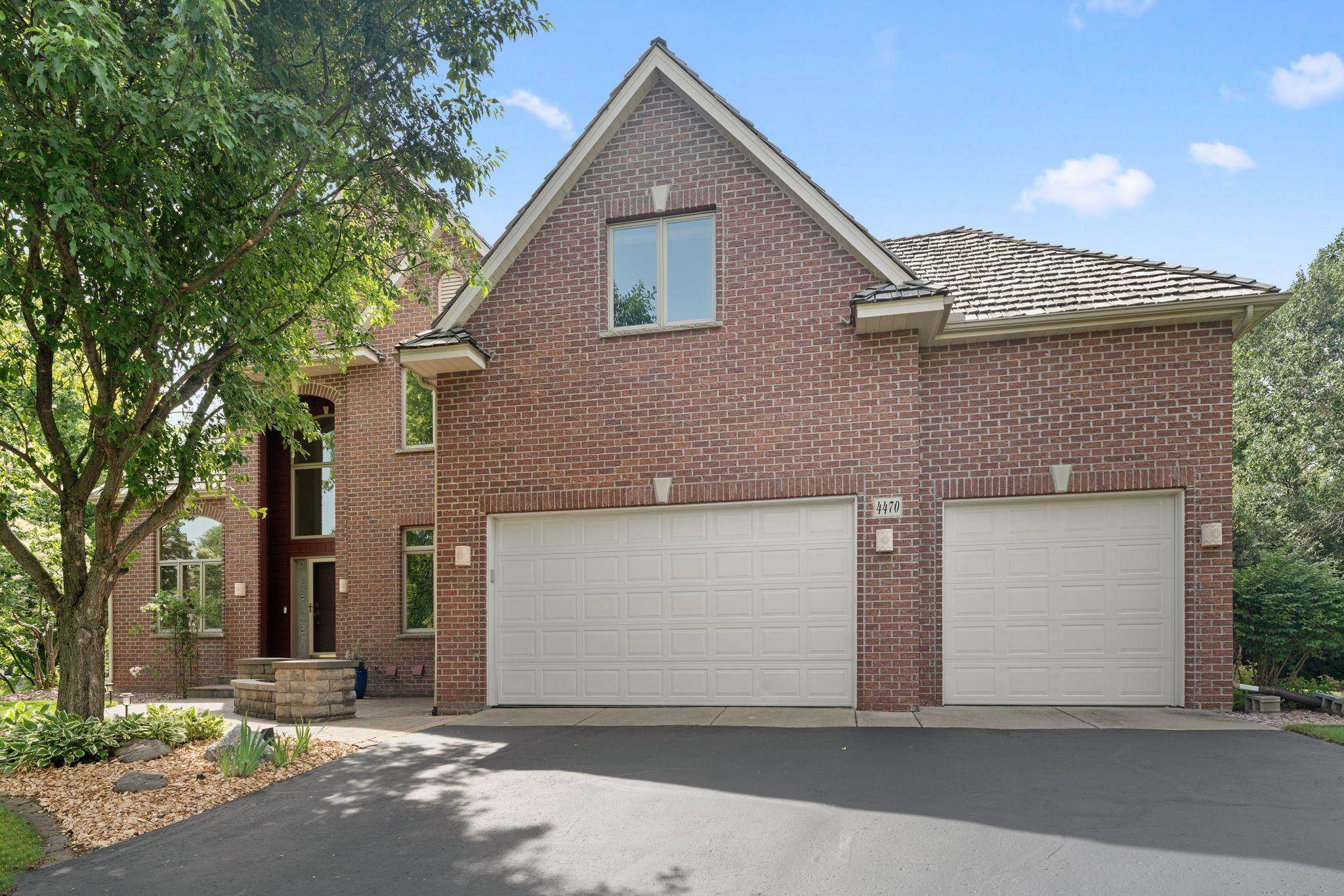 4470 Garland LN N, Plymouth, MN 55446