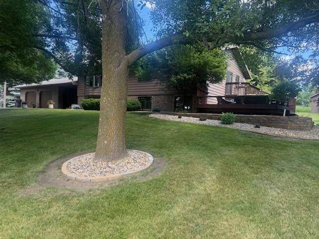 3155 Matthew DR, Windom, MN 56101