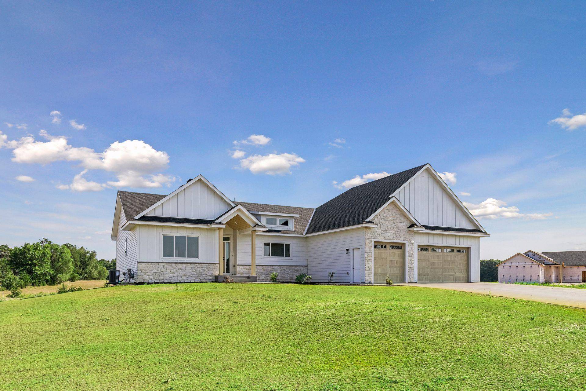 2950 219th AVE NE, East Bethel, MN 55011